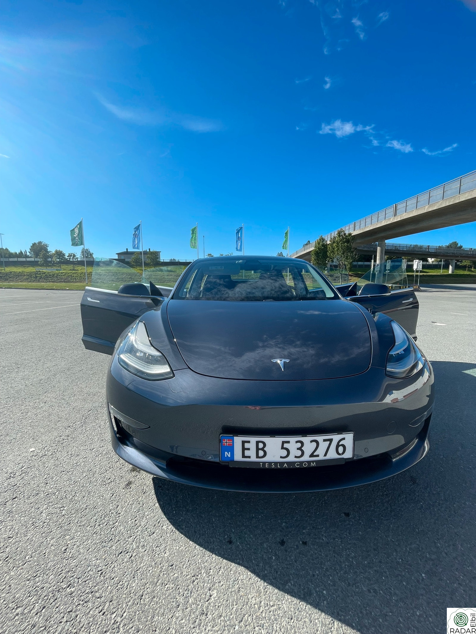 TESLA Model 3 Long Range AWD