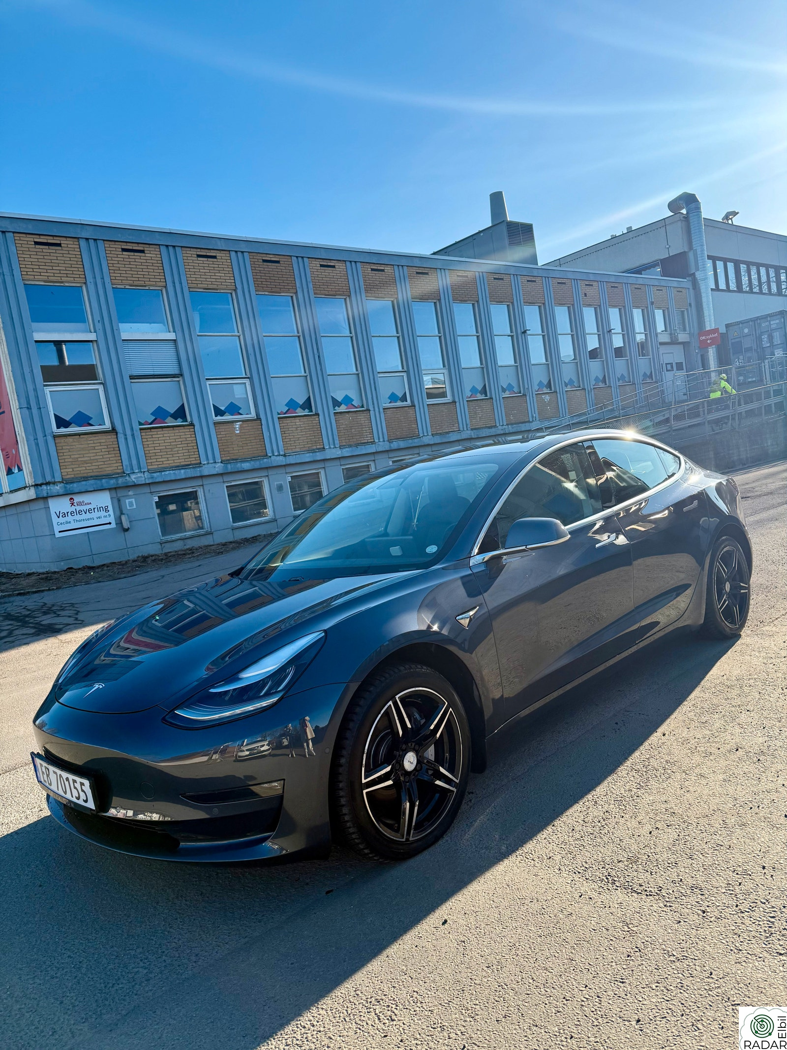 TESLA Model 3 Long Range AWD