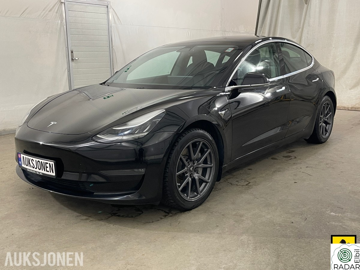 TESLA Model 3 Long Range AWD