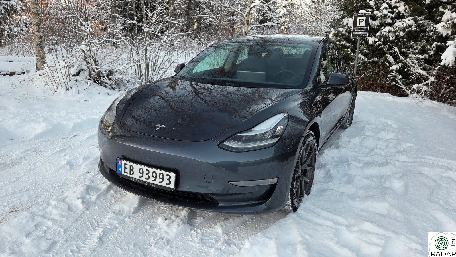 TESLA Model 3 Long Range AWD, Facelift, Krok, Varmepumpe, Premium lyd