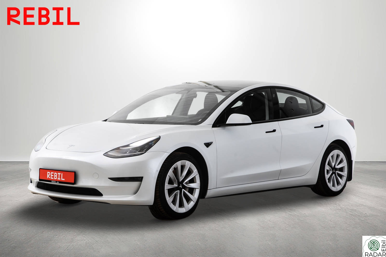 TESLA Model 3 580km (WLTP)/LR/AWD/MCU2/Navi/R.kam/Pano/AP/V.pumpe