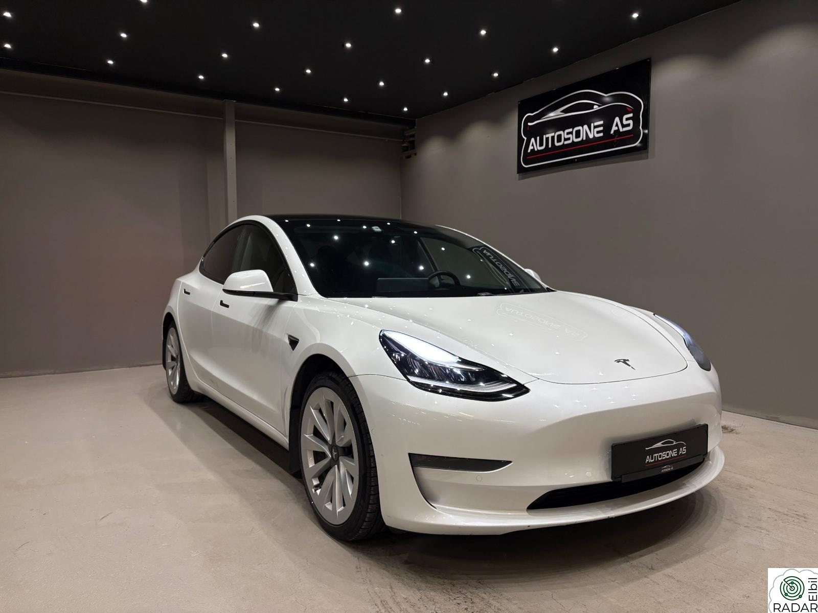 TESLA Model 3 Facelift LONG RANGE AWD 580KM-Varmepumpe-Hengerfeste++
