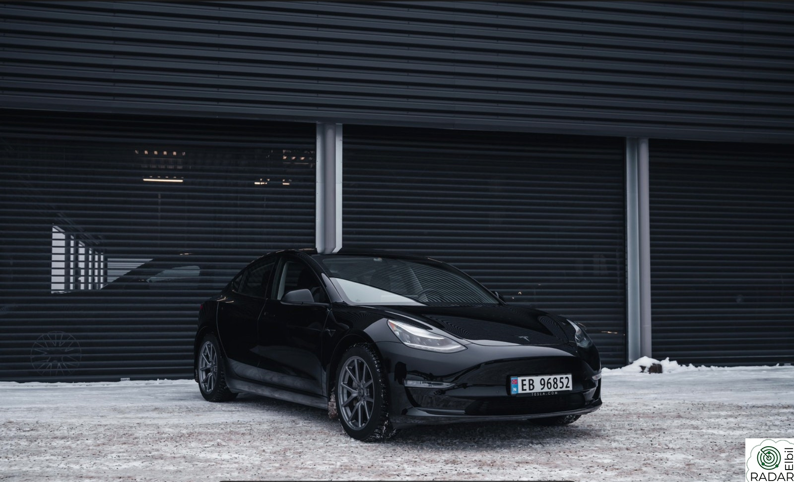 TESLA Model 3 Long Range AWD
