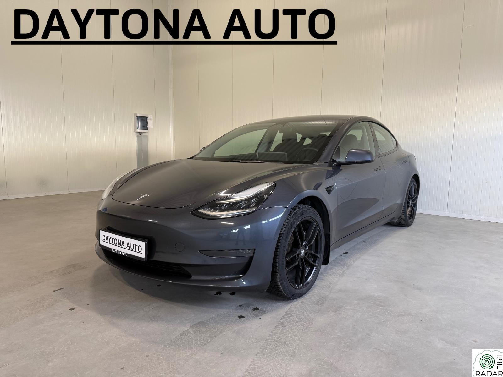 TESLA Model 3 Long Range AWD, Hengerfeste, Varmepumpe, Garanti, ++