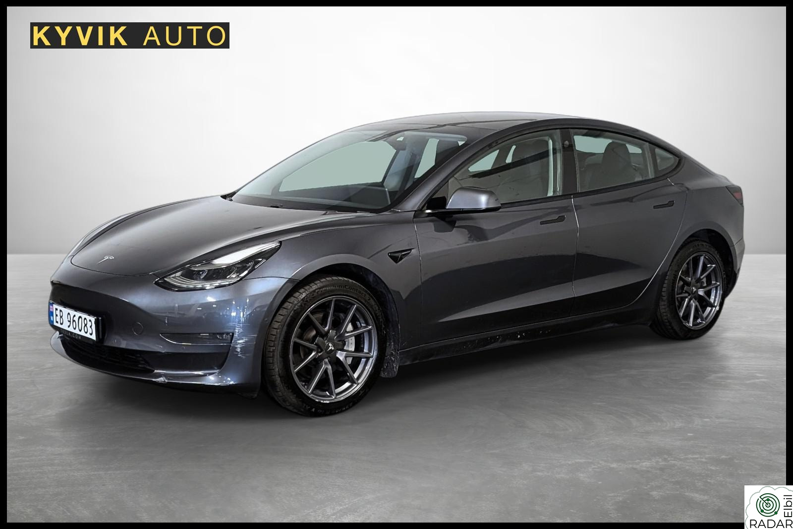 TESLA Model 3 Long Range / AWD / KROK / PANO / ACC / 498HK / NAVI+++