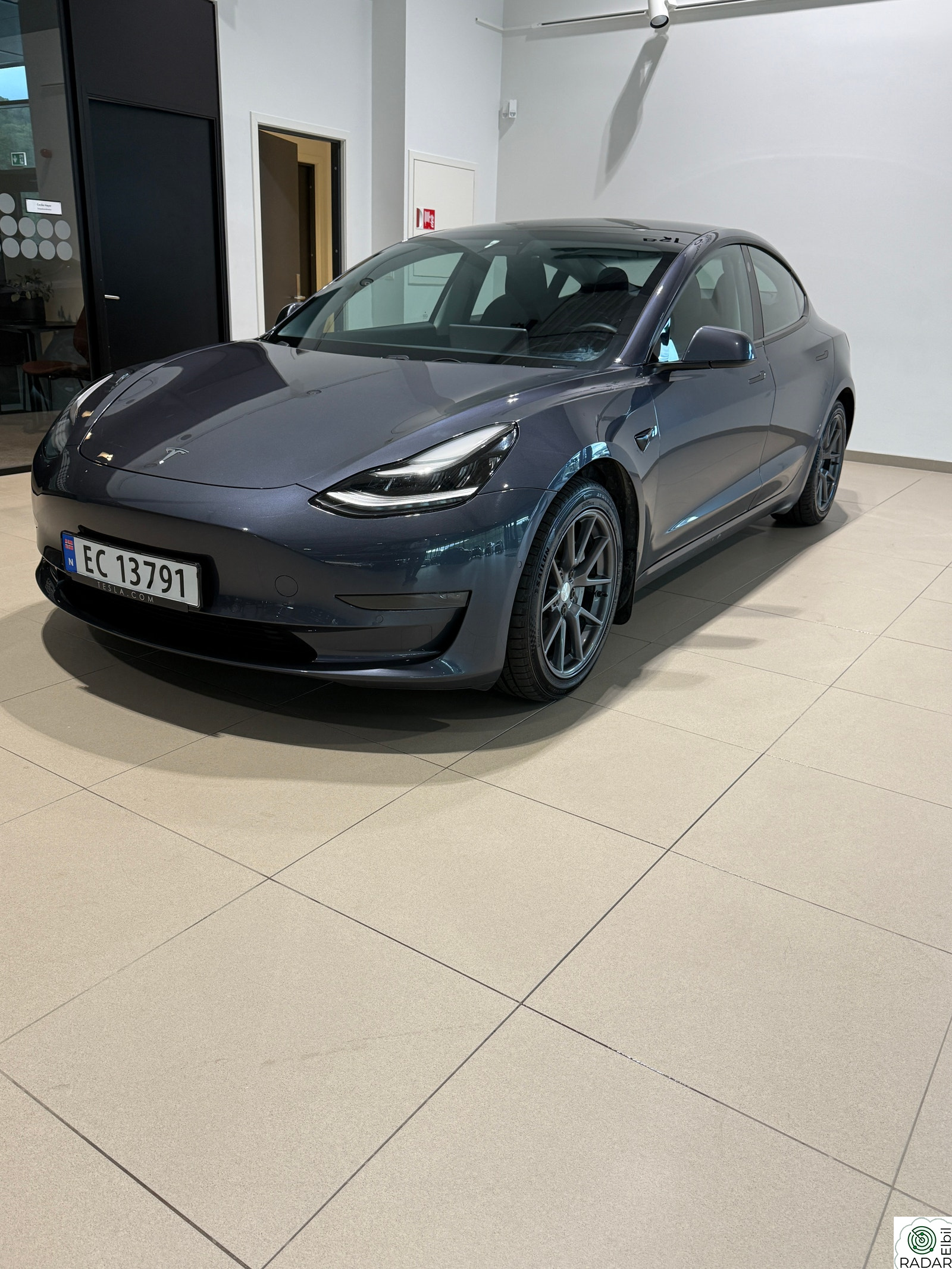 TESLA Model 3 Long Range AWD