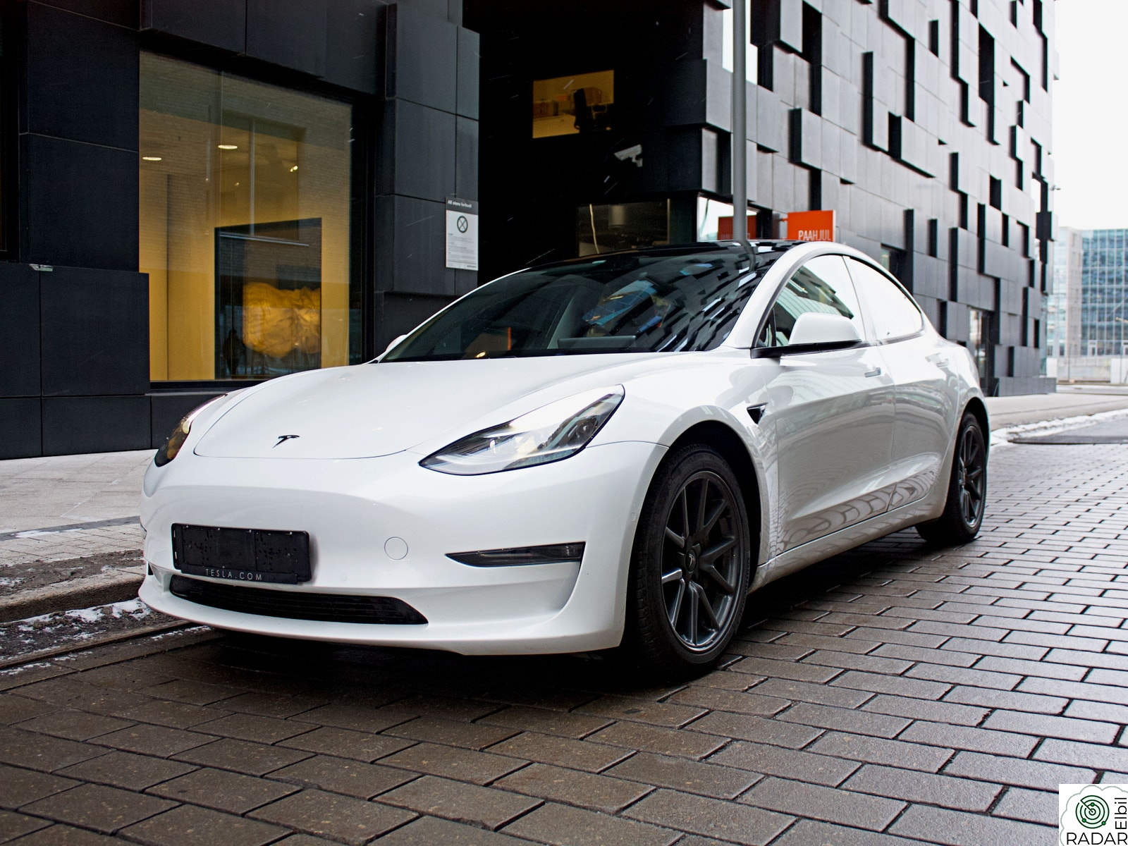 TESLA Model 3 Long Range AWD /H.feste / MCU2 / V.pumpe / Strøken!