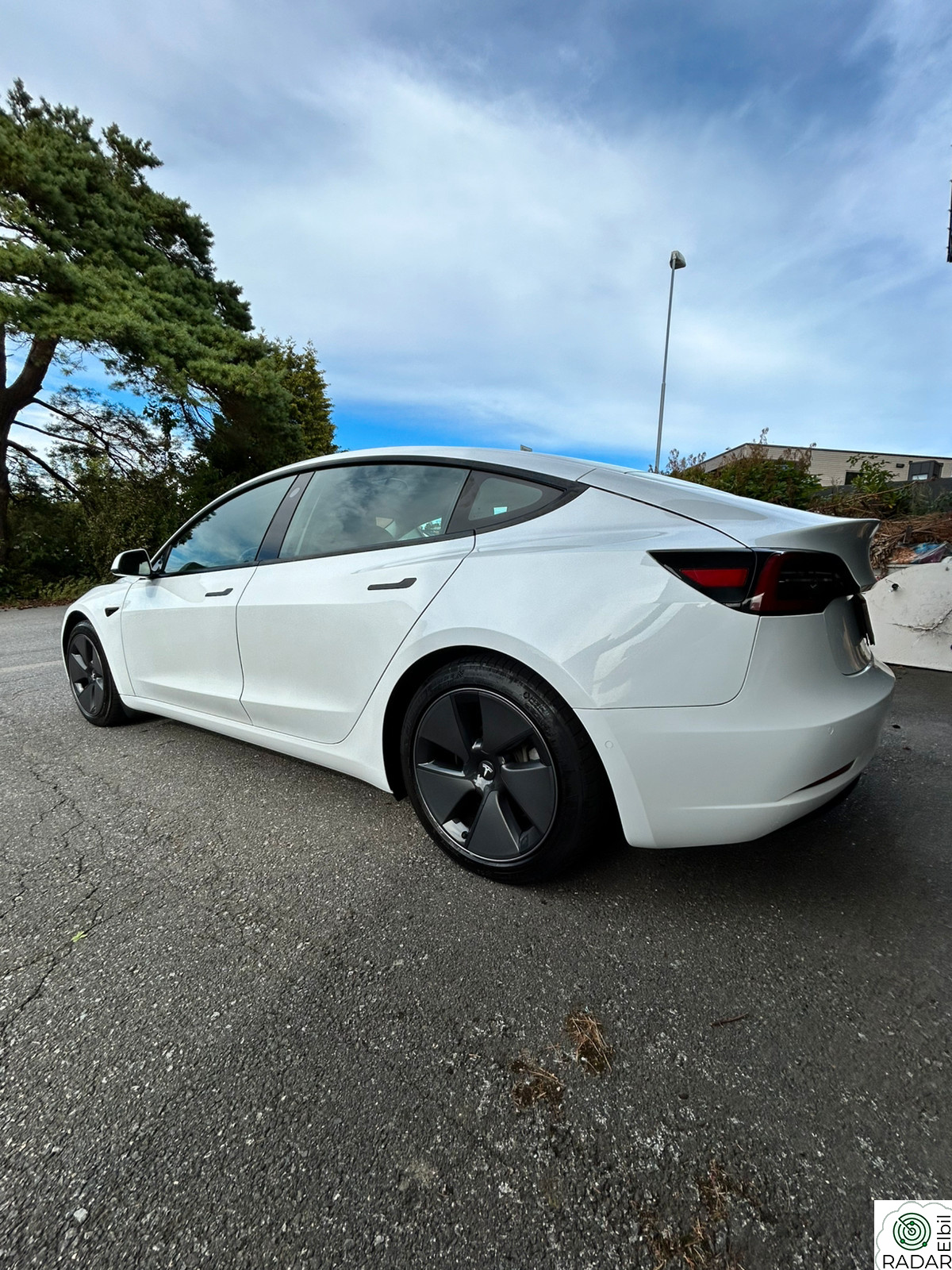 TESLA Model 3 Long Range AWD, Premium, nye dekk, SJEKK UT!