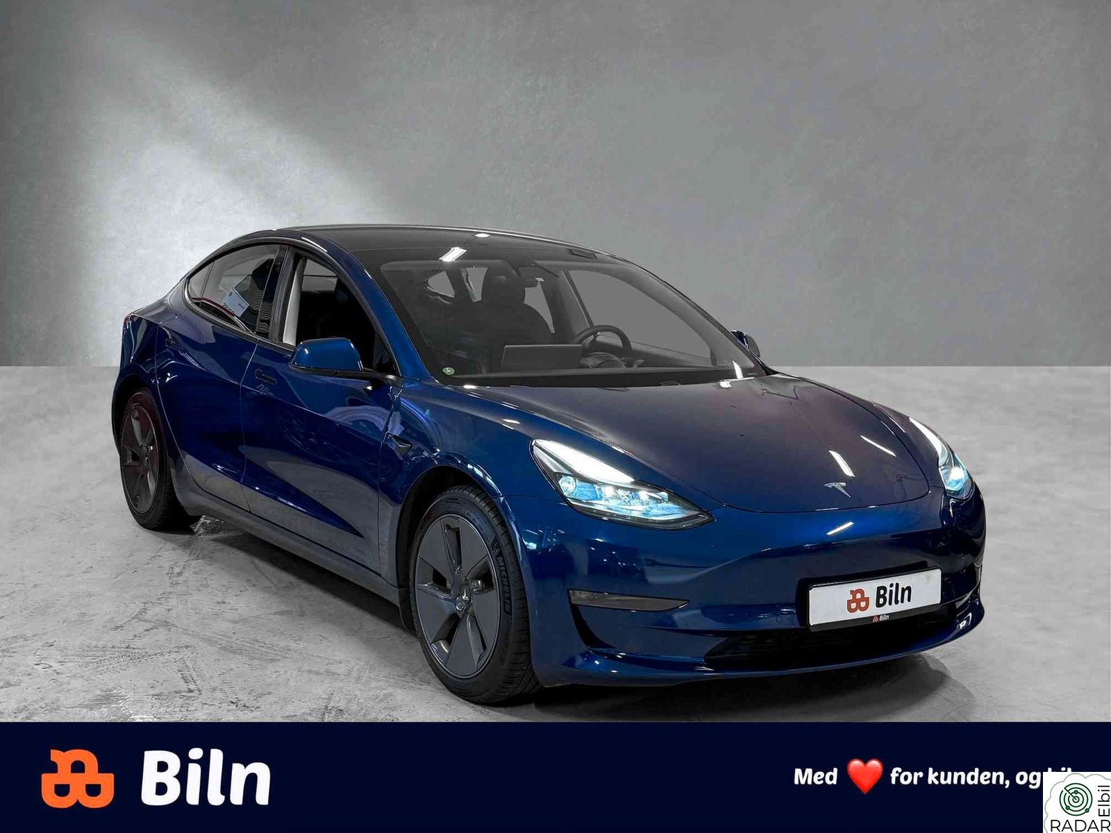 TESLA Model 3 Long Range AWD /Krok/Skinn/Autopilot/Varmepumpe/1 eier!