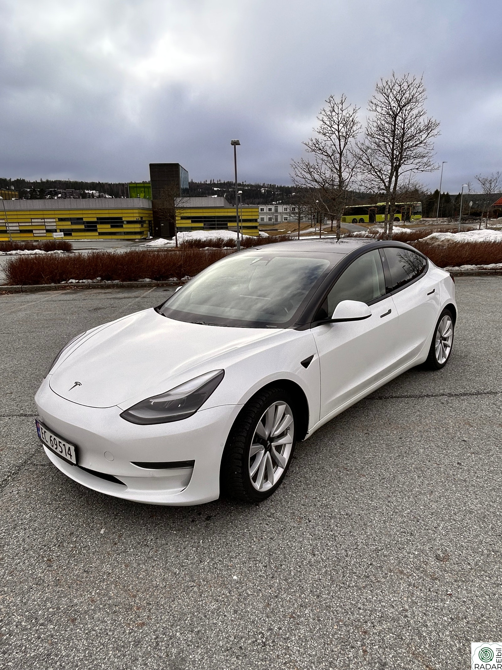 TESLA Model 3 Long Range AWD