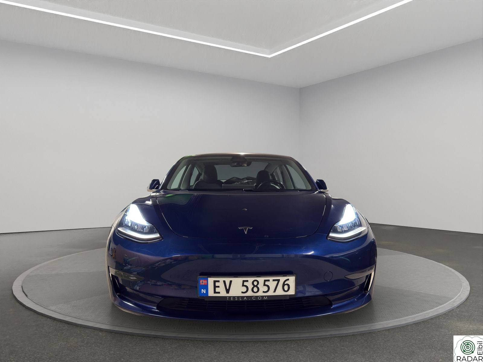 TESLA Model 3 Long Range AWD / Nye Vinterdekk / Garanti