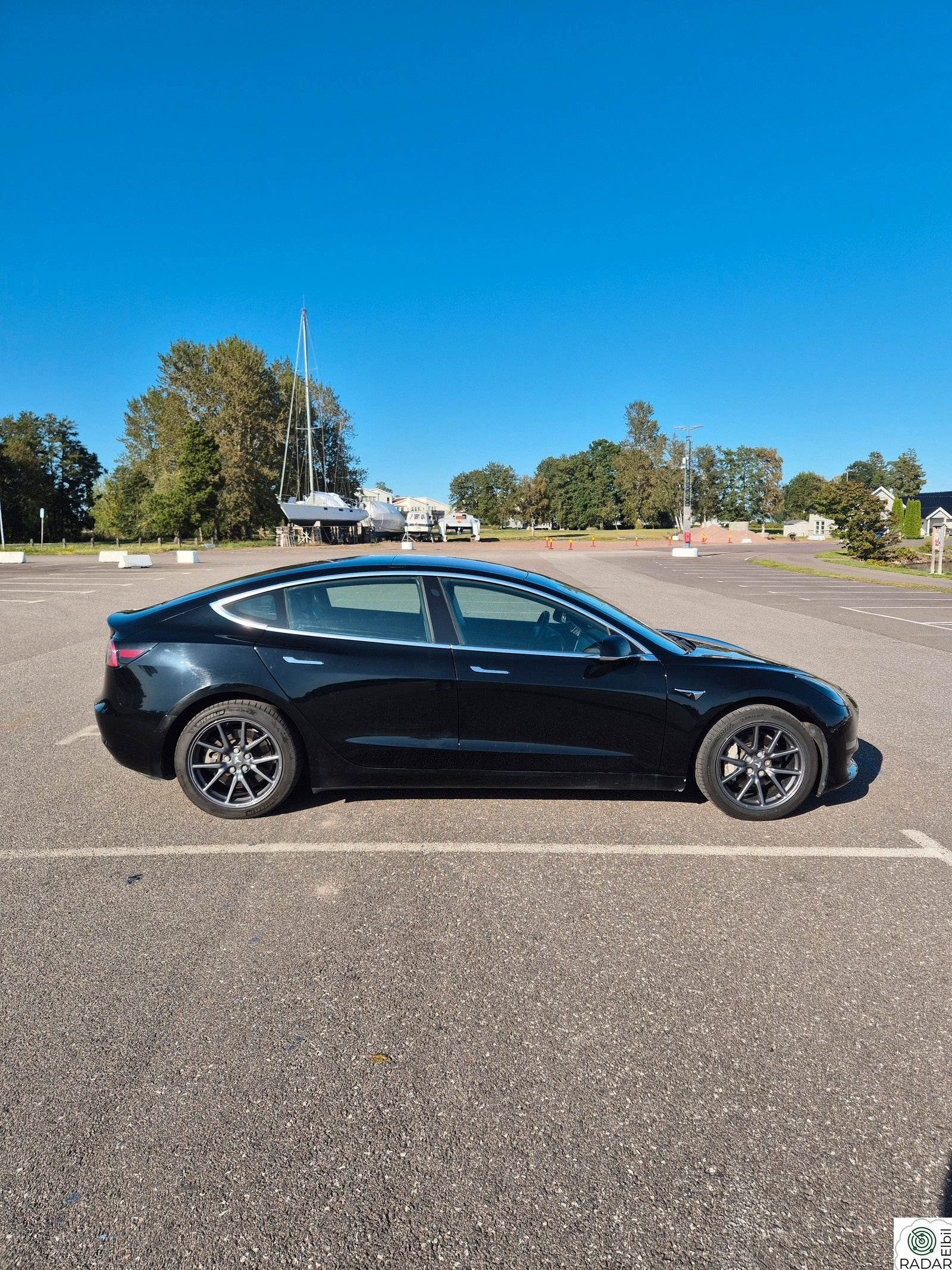 TESLA Model 3 Long Range AWD