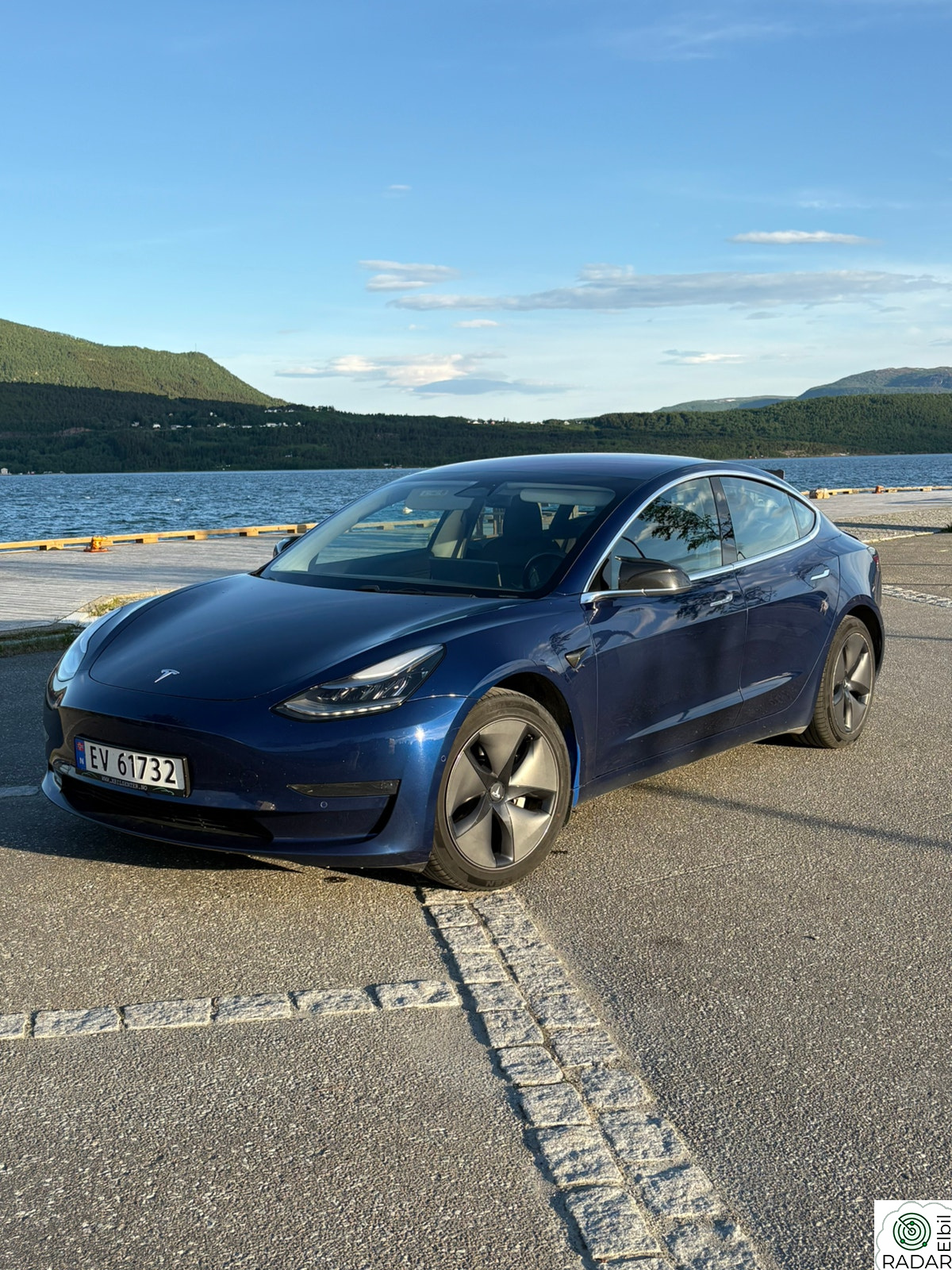 TESLA Model 3 Long Range AWD