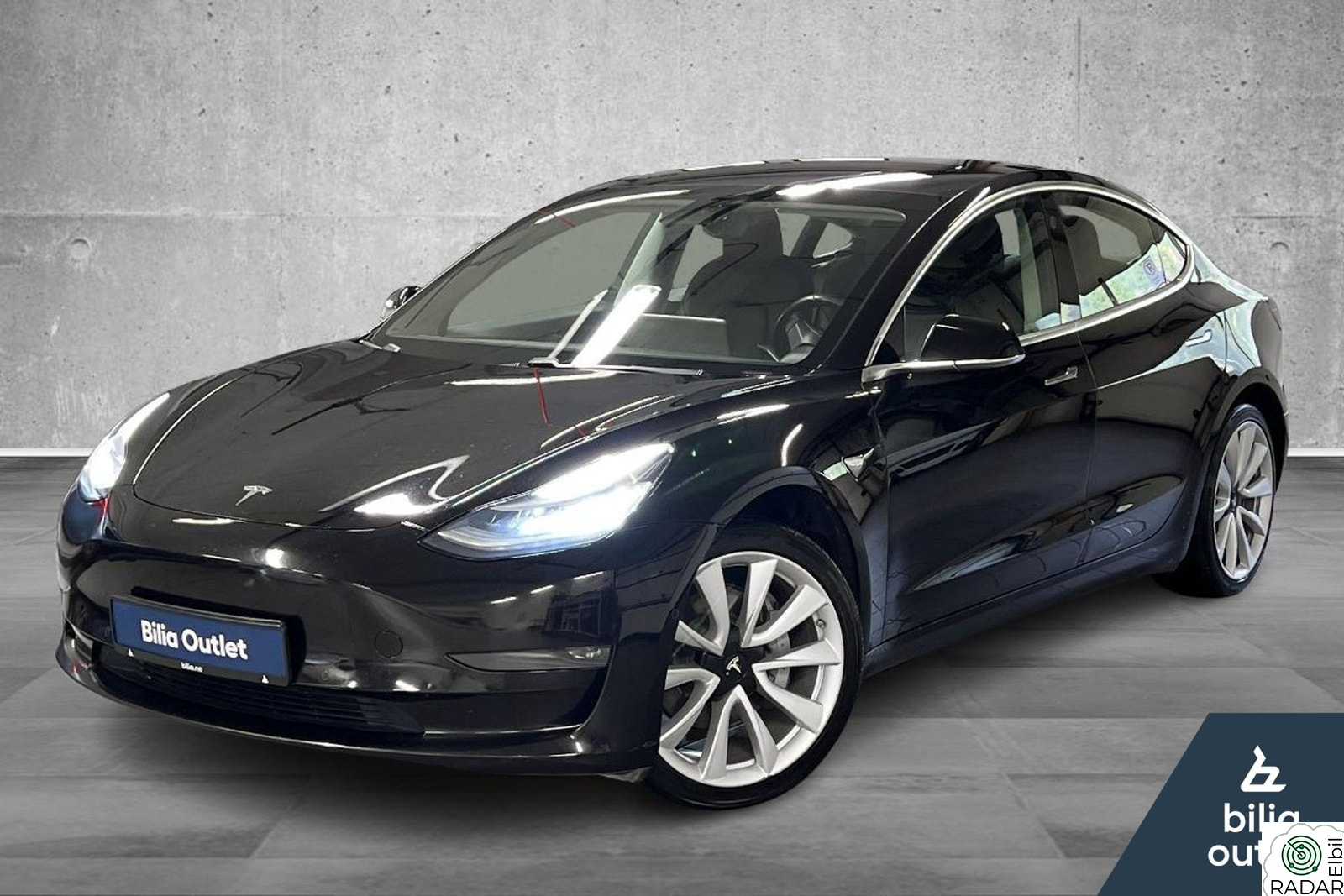TESLA Model 3 Long Range AWD, MCU2, Pano, CCS kontakt++