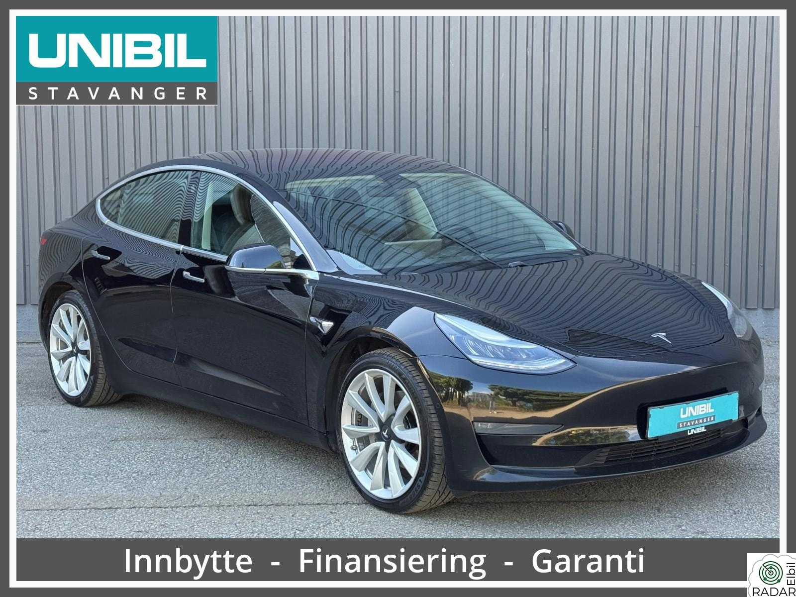 TESLA Model 3 Long Range 4WD 560KM Pano Autopilot Krok 1 eier EU27