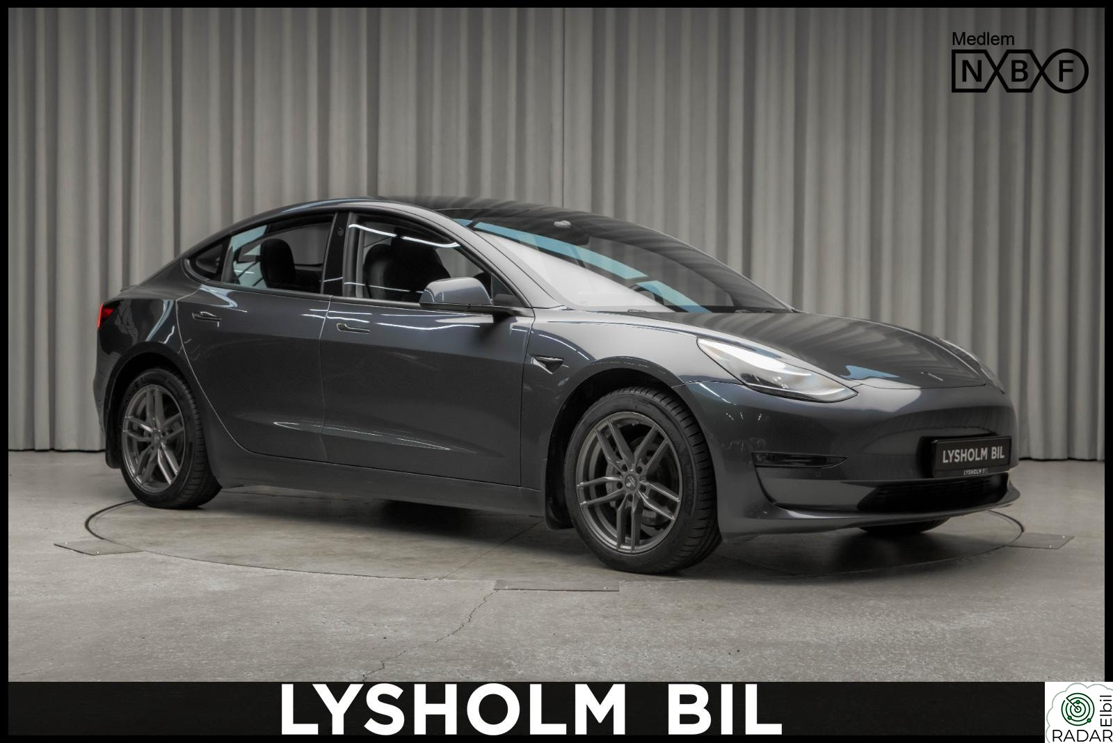 TESLA Model 3 Base Performance AWD/Chrome Delete/Premium/FSD/Glasstak