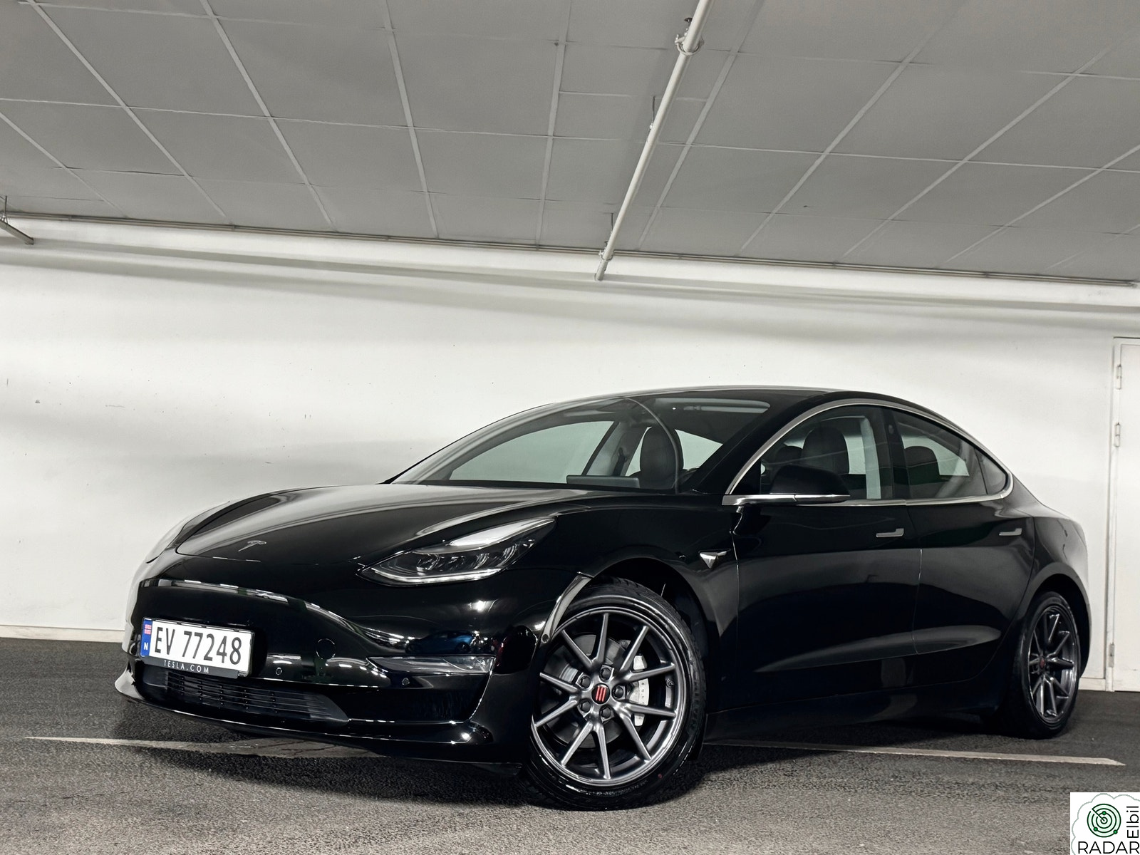 TESLA Model 3 LONG RANGE AWD PREMIUM+AUTOPILOT+KROK+NY EU 06/2027