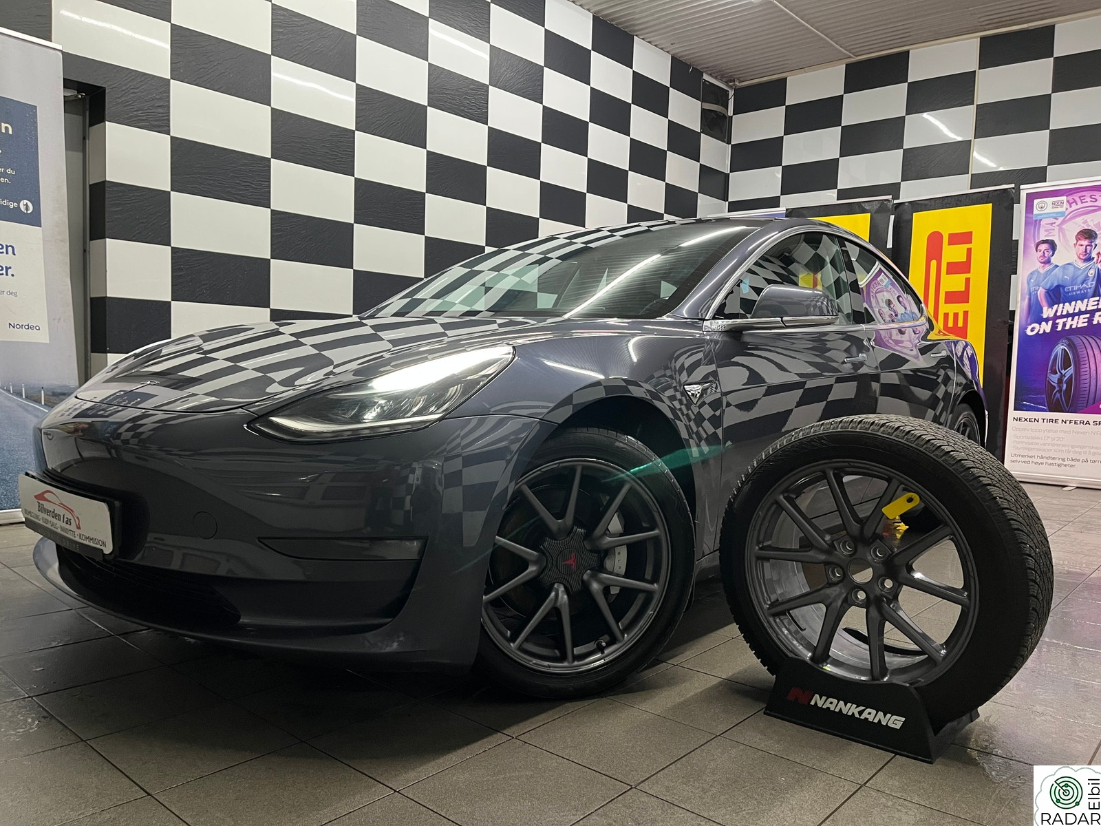 TESLA Model 3 LongRange*AWD*1-EIER*SE FARGE+UTSTYR*NYE DEKK*EU 2028