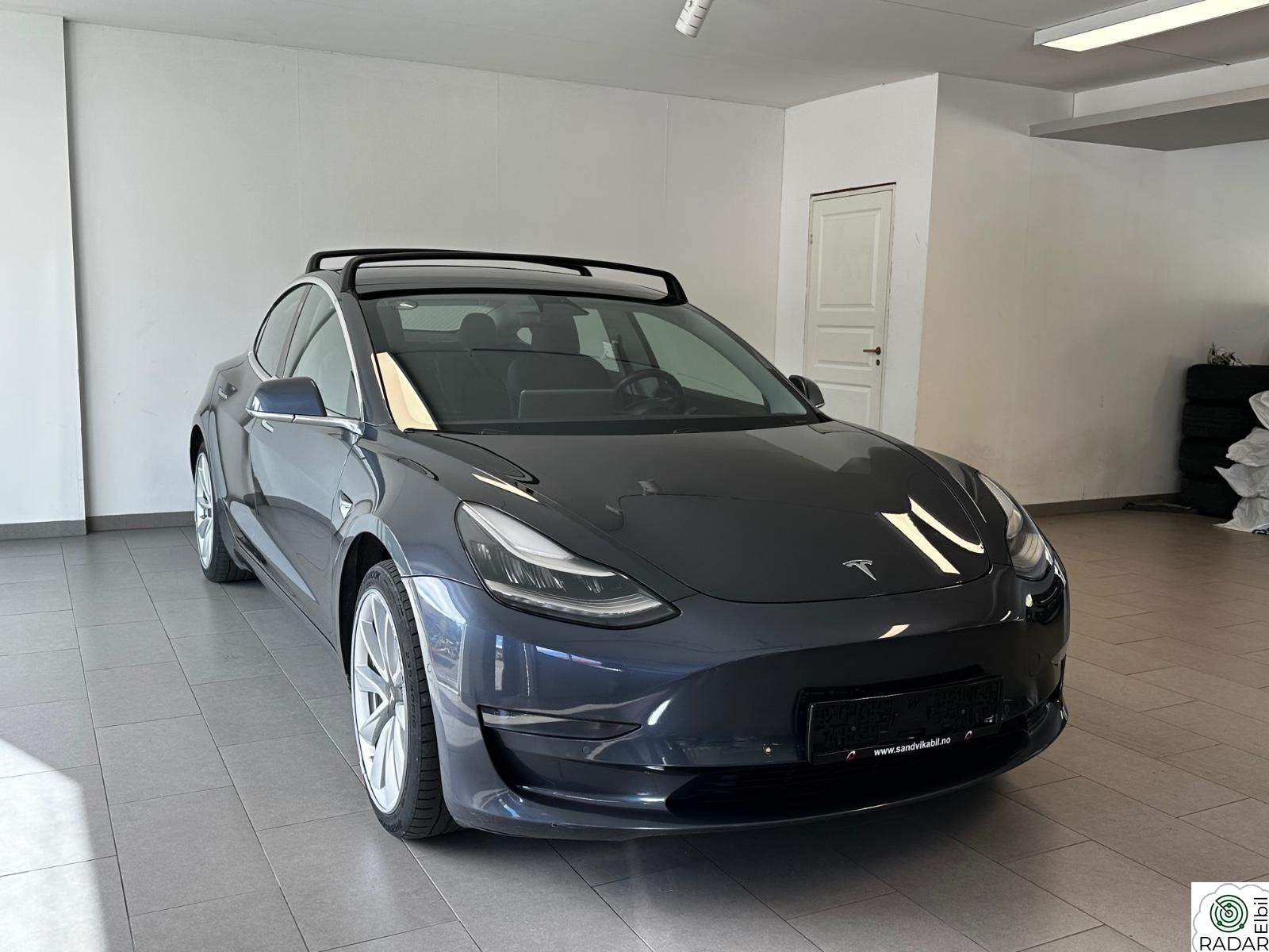 TESLA Model 3 Long Range AWD Autopilot Krok Vinterpakk EU-10.27 1eier