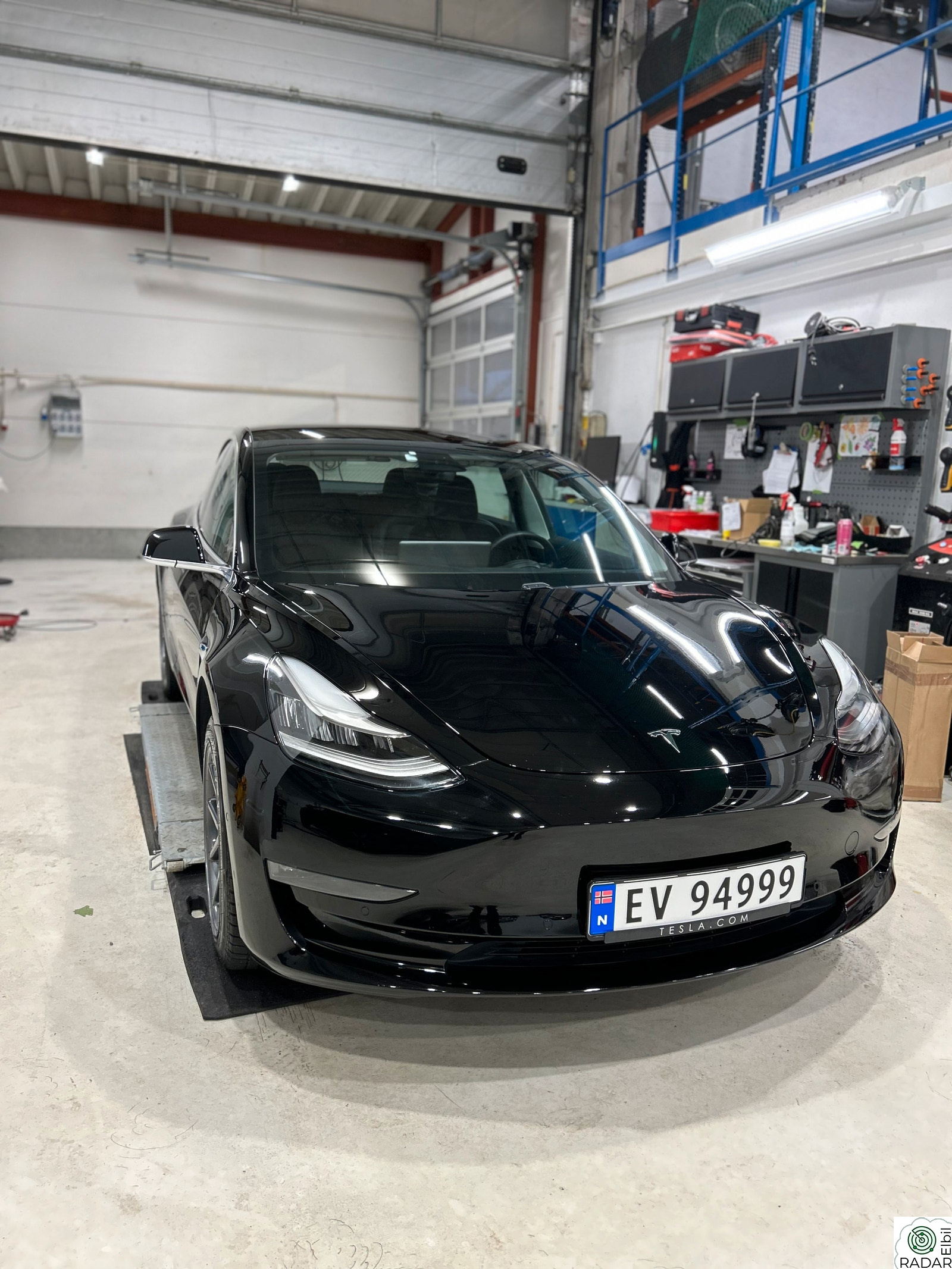TESLA Model 3 Long Range AWD