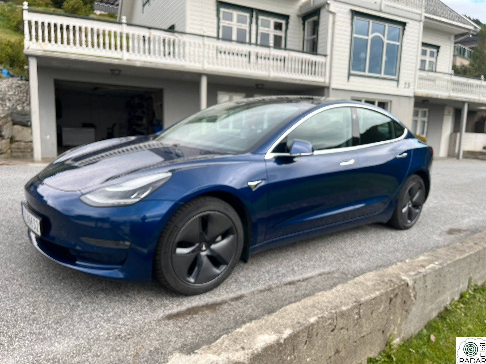 TESLA Model 3 Long Range AWD