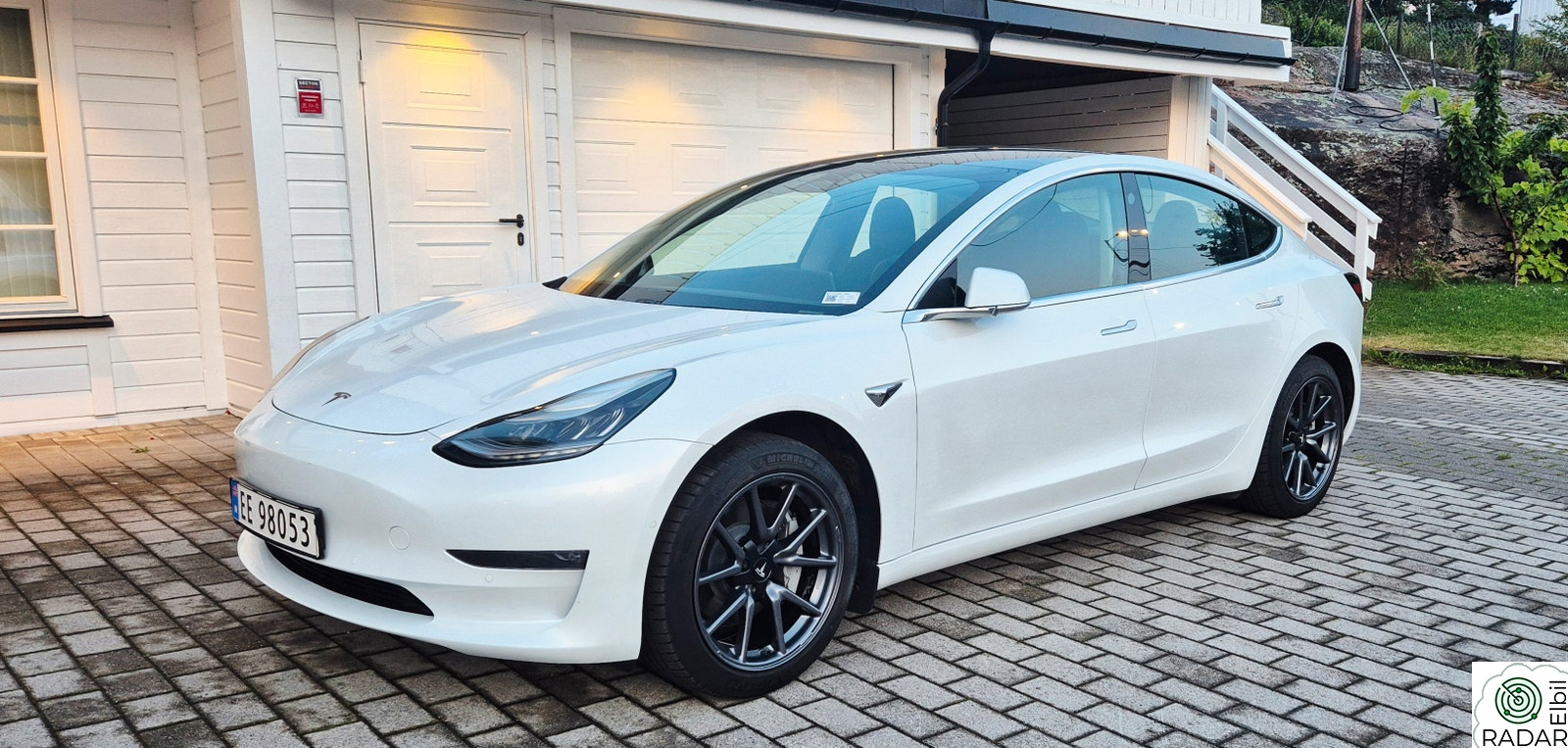 TESLA Model 3 Tesla Model 3 Long Range AWD  Lav km, Premium, EU 06/27