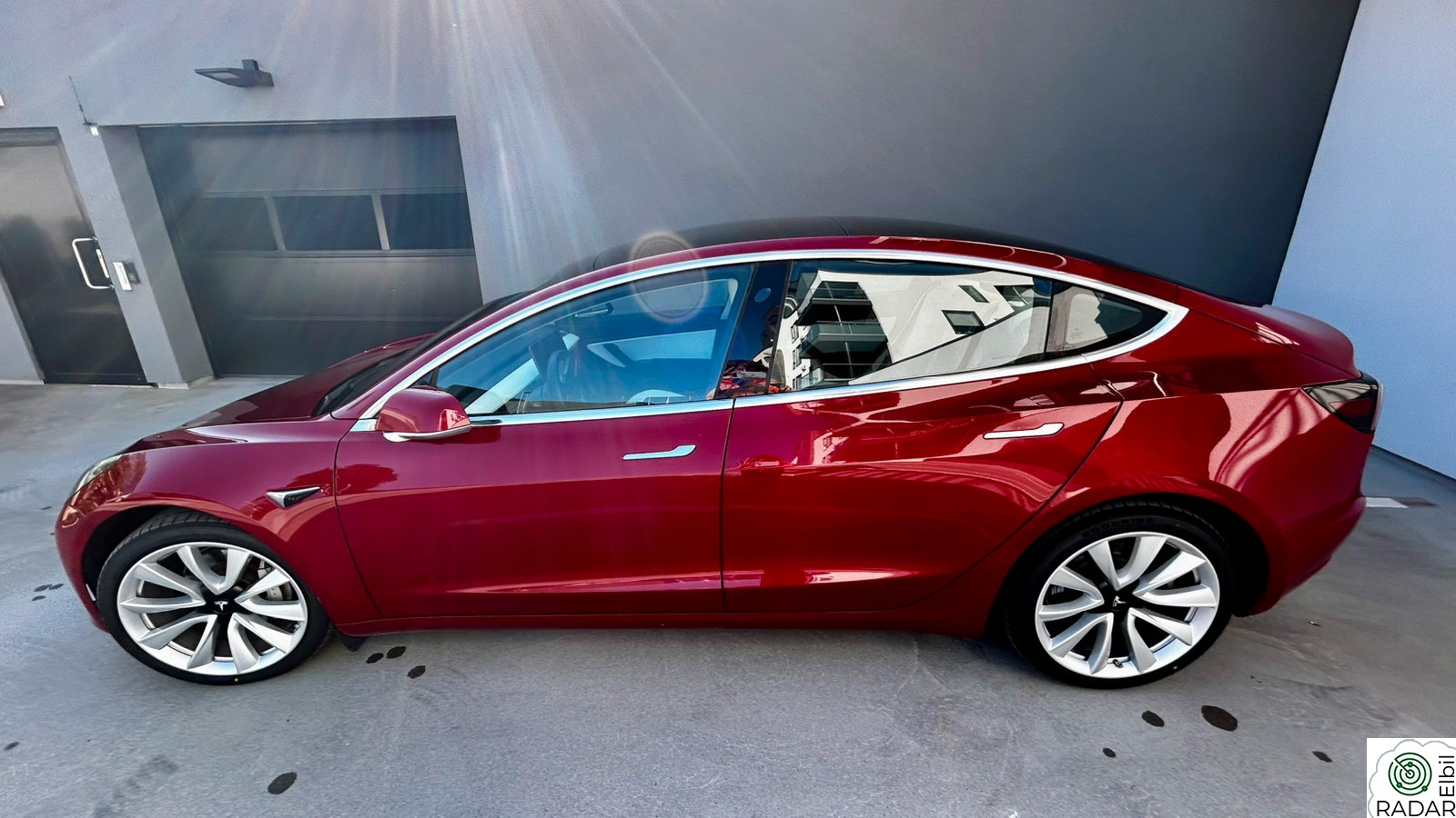TESLA Model 3 Long Range AWD