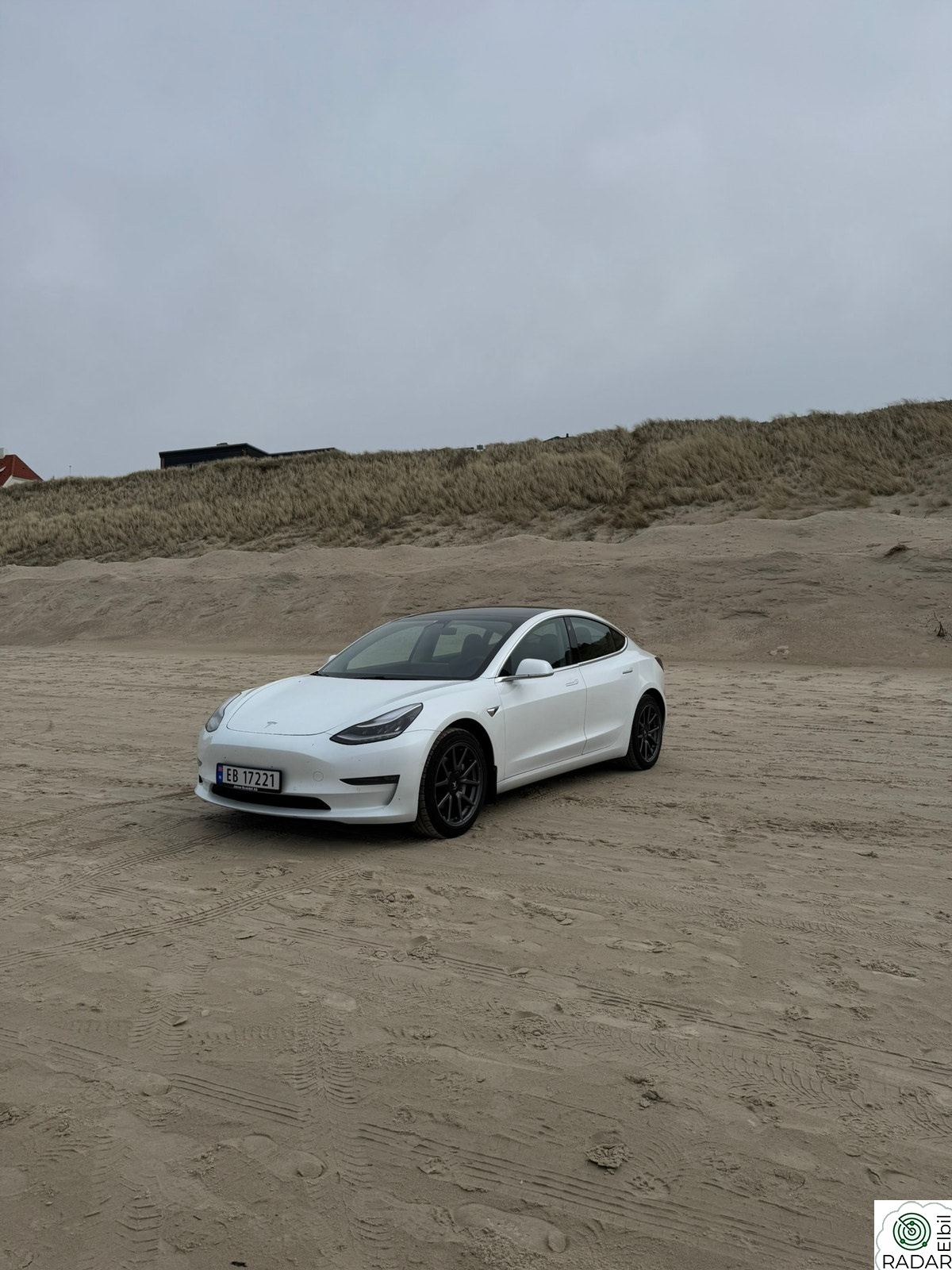 TESLA Model 3 Long Range AWD