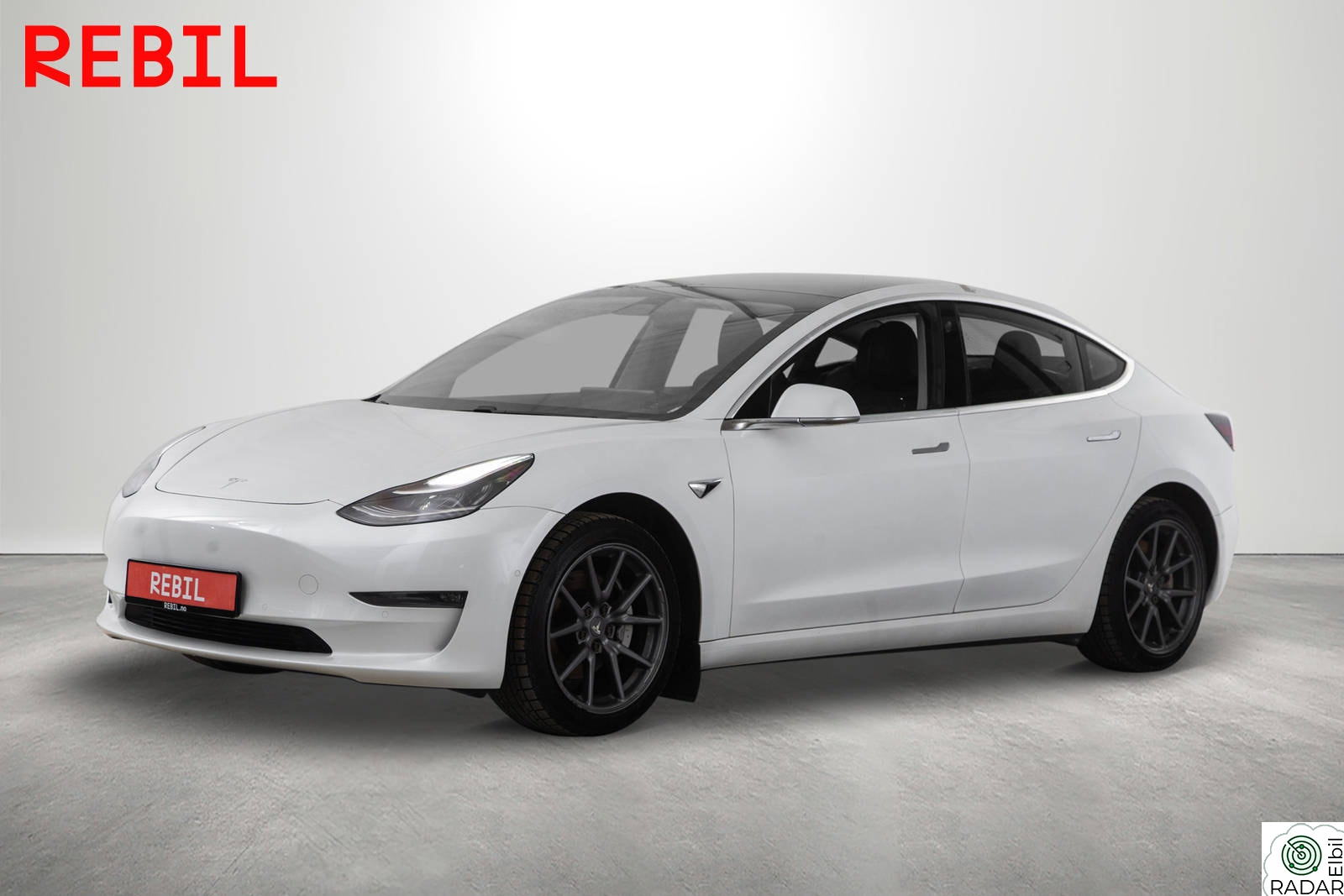 TESLA Model 3 560km (WLTP)/LR/AWD/Krok/MCU2/Navi/R.kam/Pano/AP