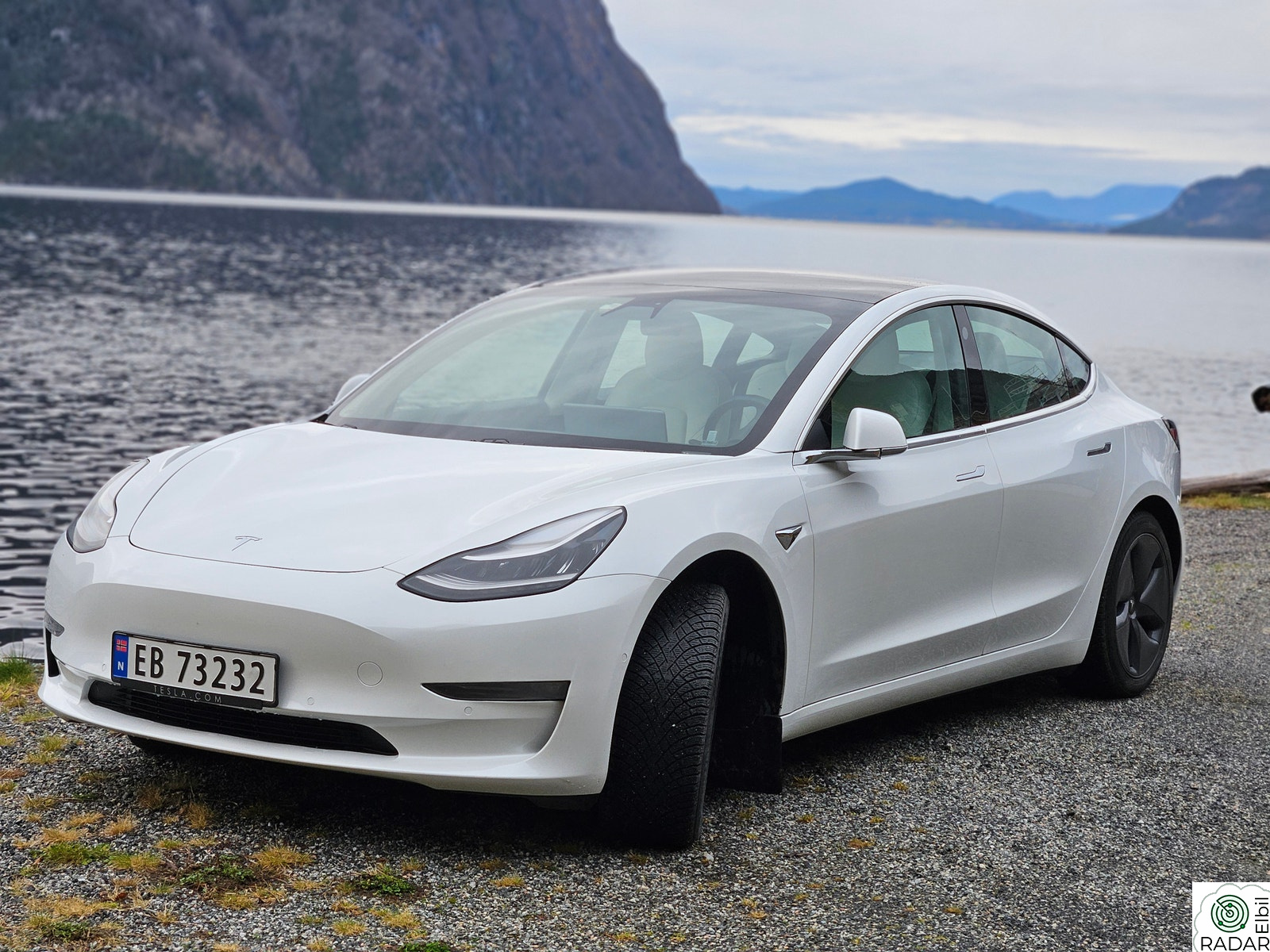TESLA Model 3 Long Range AWD