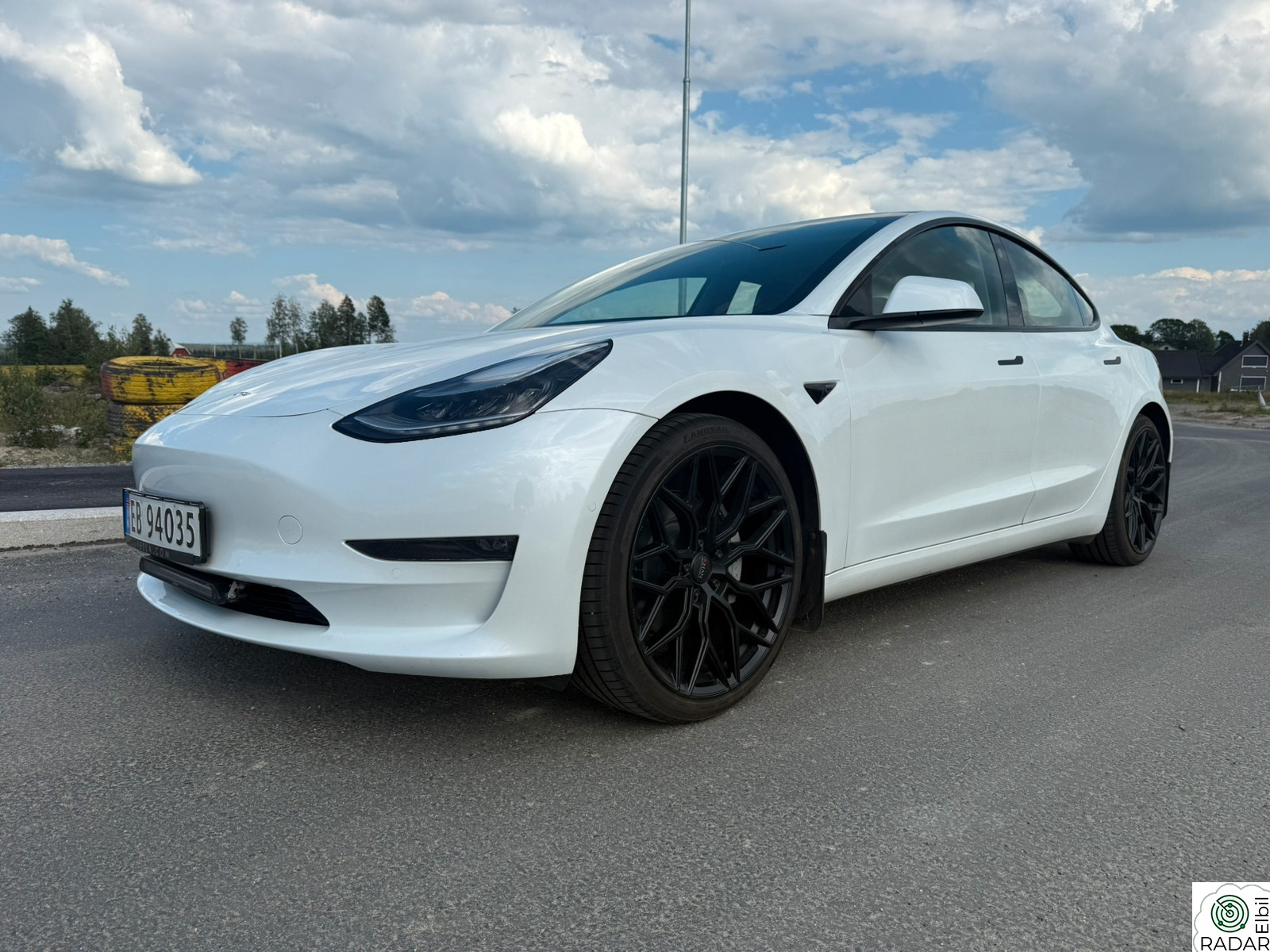 TESLA Model 3 LR / AWD / Krok