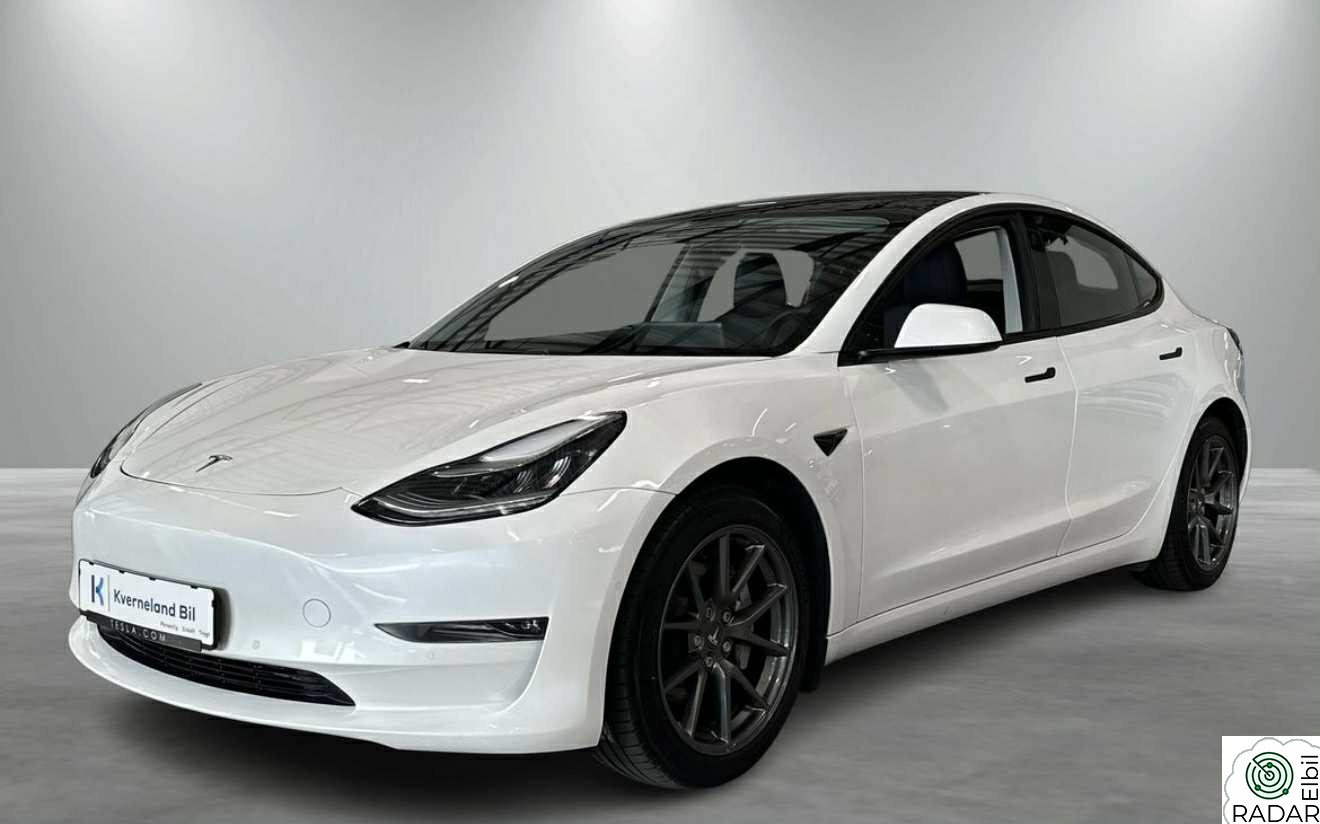 TESLA Model 3 Long Range AWD Krok Pano El.luke ACC 360++