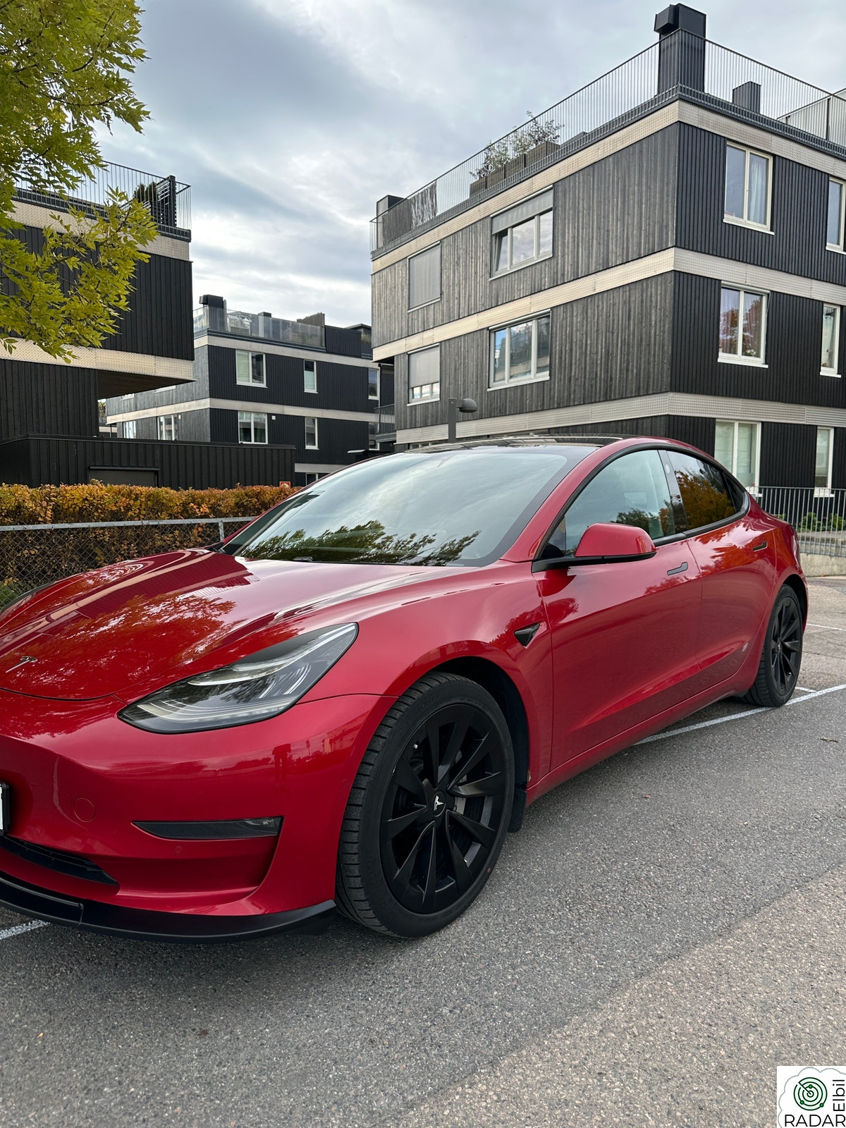 TESLA Model 3 Long Range AWD