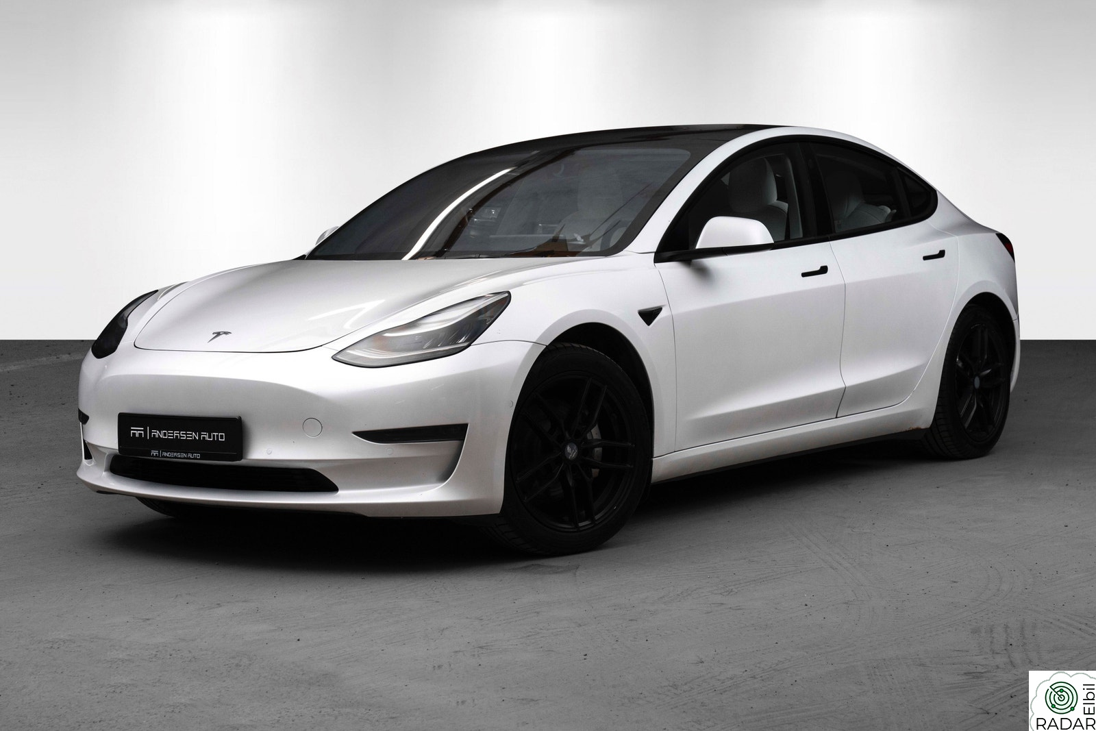 TESLA Model 3 Long Range AWD - Skinn - AP - HIFI - Vinter - H.feste++