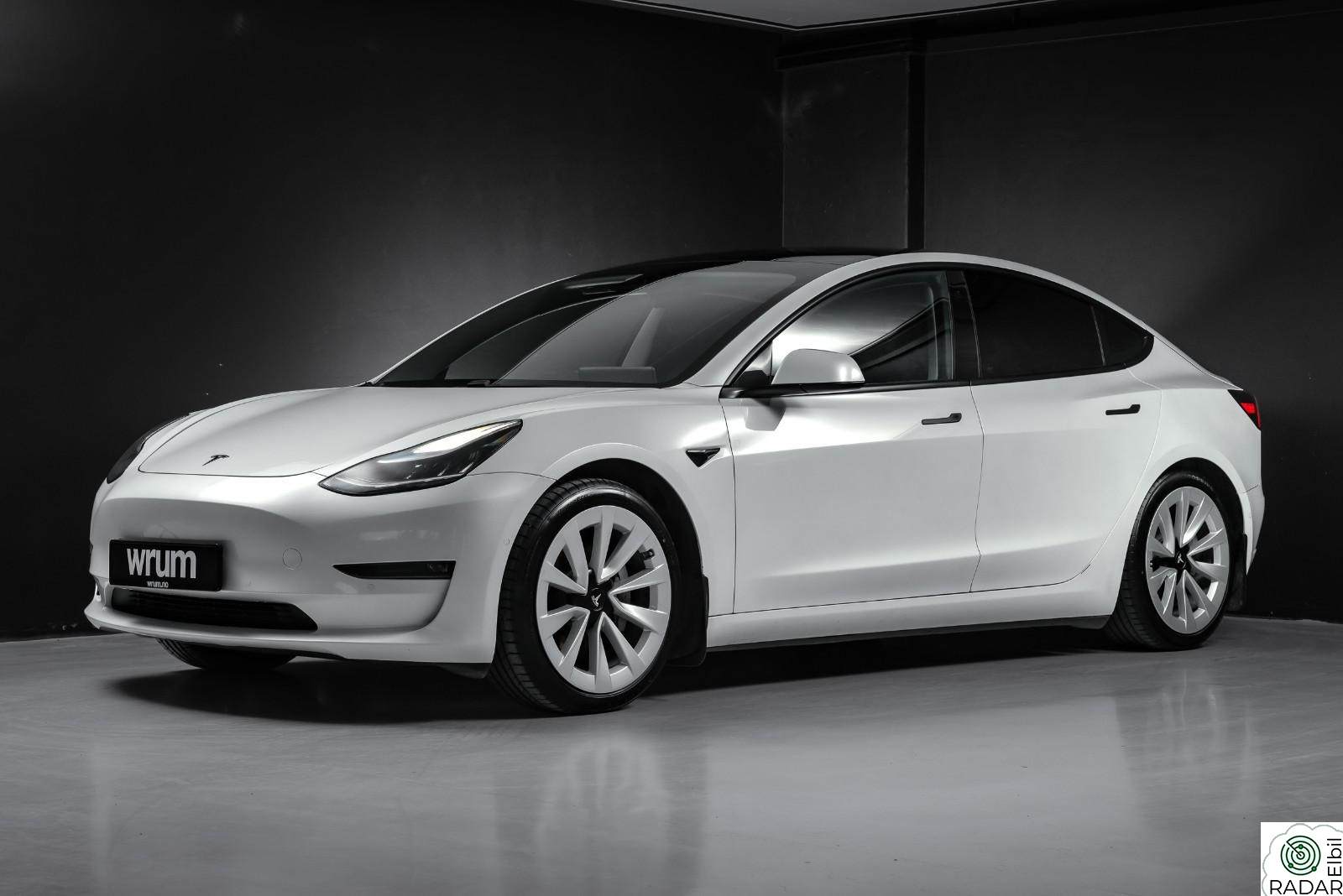 TESLA Model 3 Long Range AWD Facelift | 19" S. 18" V.| H.Feste