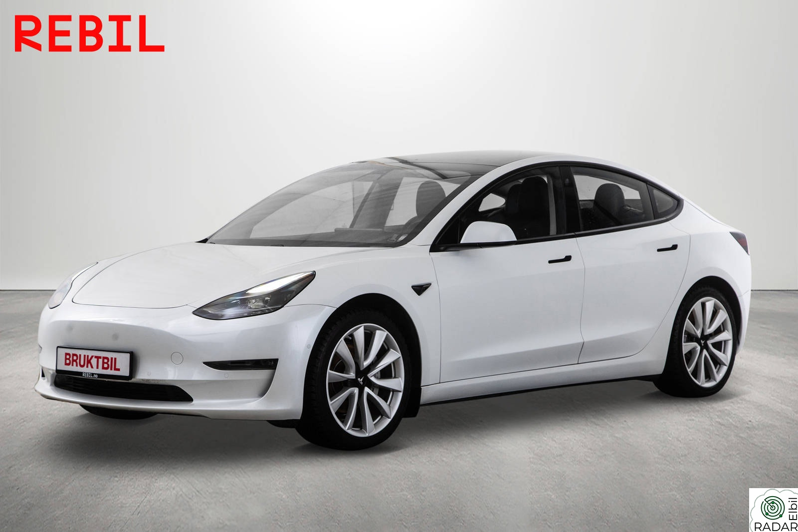 TESLA Model 3 580km(WLTP)/LR/AWD/MCU2/Navi/R.kam/Pano/AP/V.pumpe