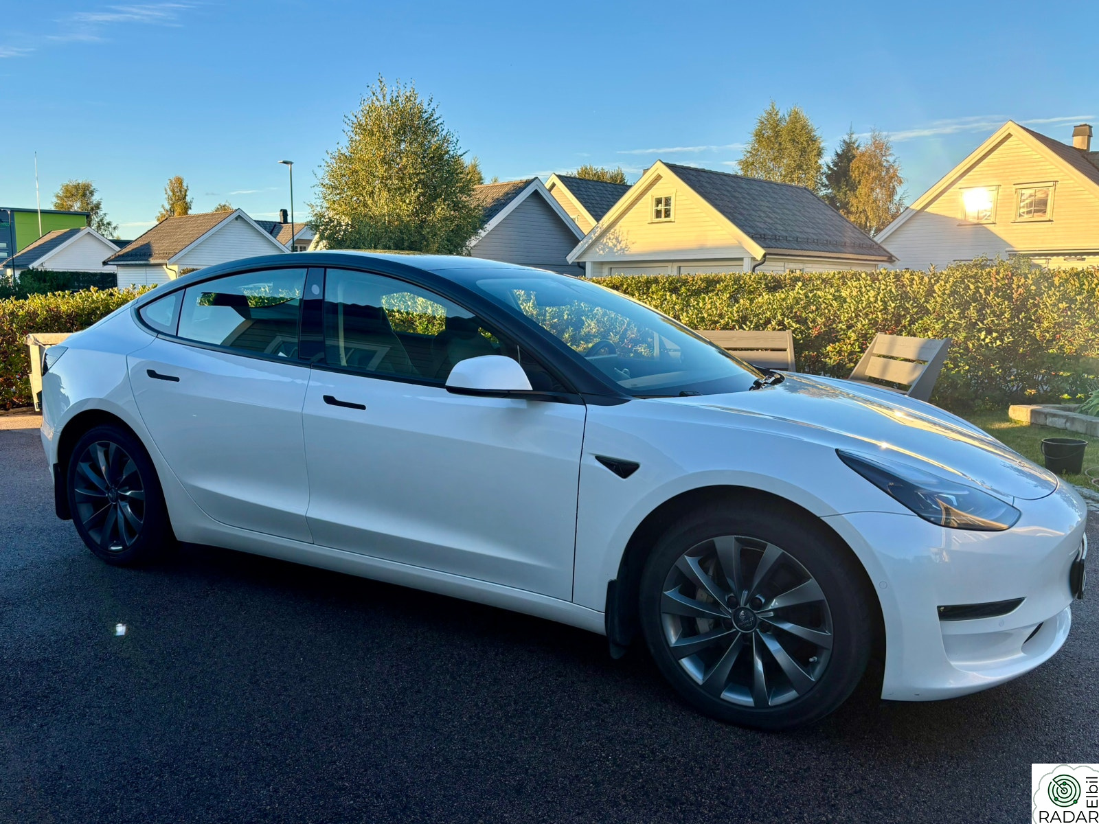 TESLA Model 3 Long Range AWD - svært påkostet Facelift