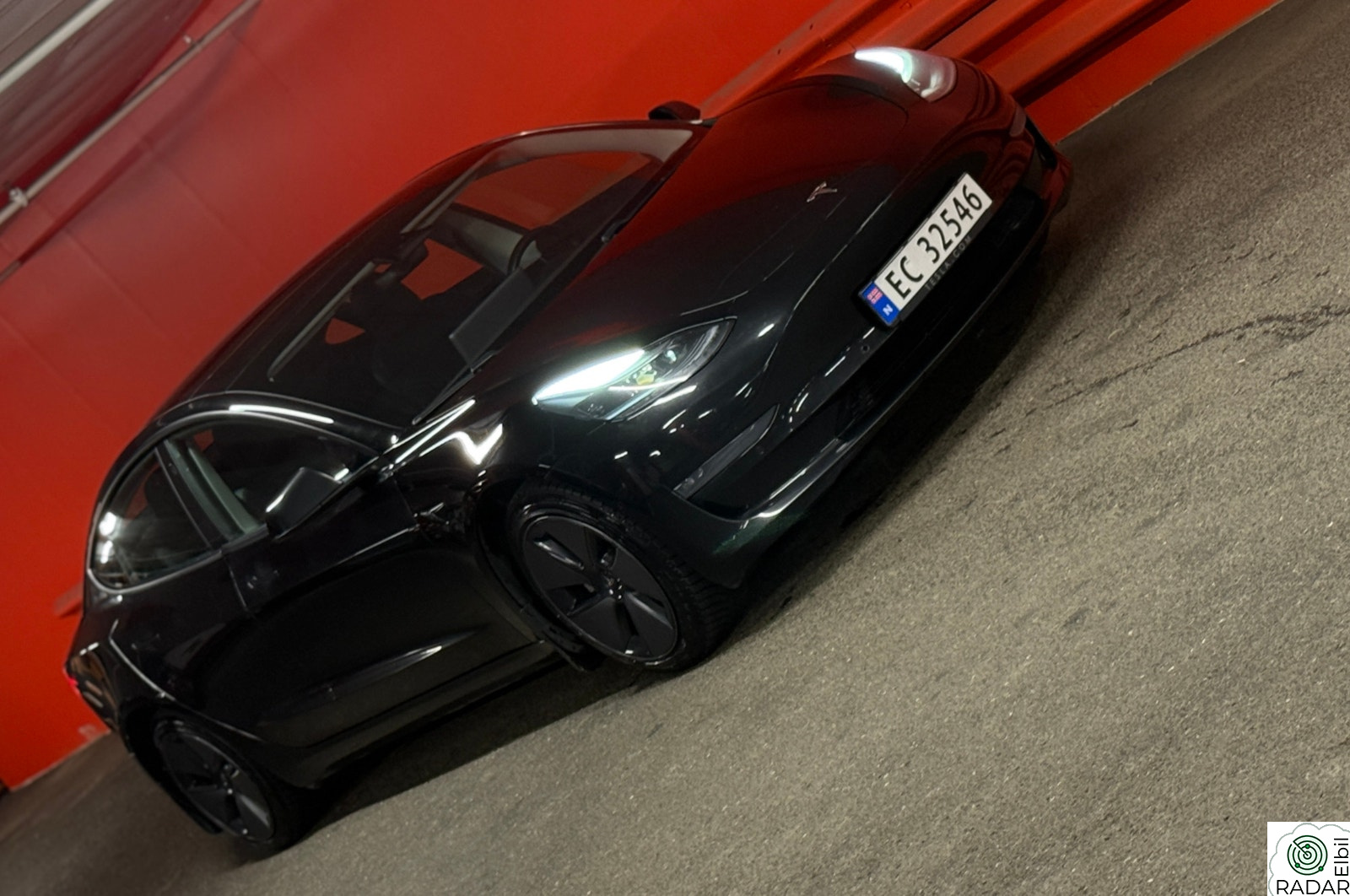 TESLA Model 3 Long Range AWD