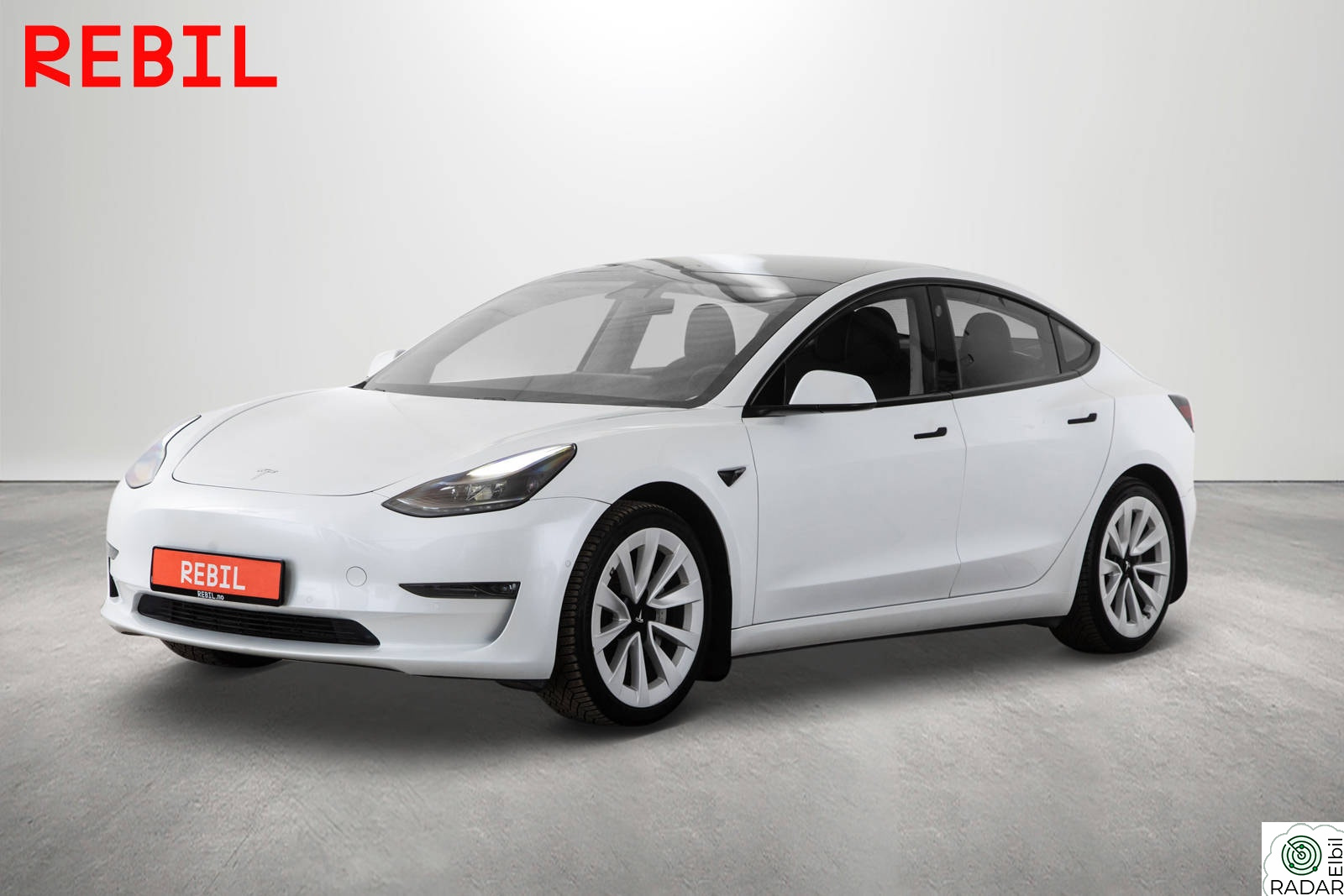 TESLA Model 3 Long Range (614km)Skinn/Pano/Rattvarme/V.Pumpe/Krok/AWD