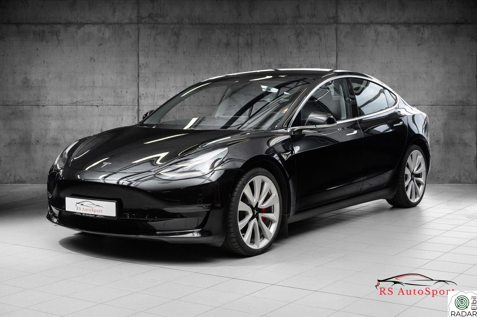 TESLA Model 3 PERFORMANCE AWD 530KM AP 20" KAMERA SKINN PREMIUM++