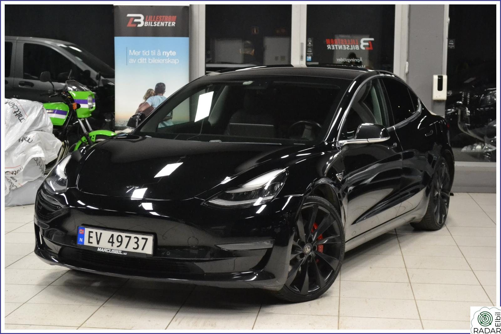 TESLA Model 3 PERFORMANCE AWD/EU-2027/AUTOPILOT/PREMIUM LYD++