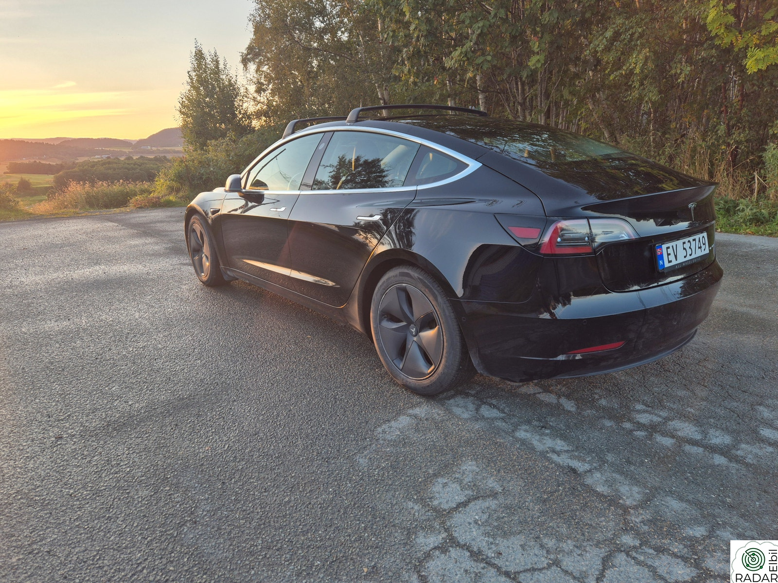TESLA Model 3 Long Range AWD
