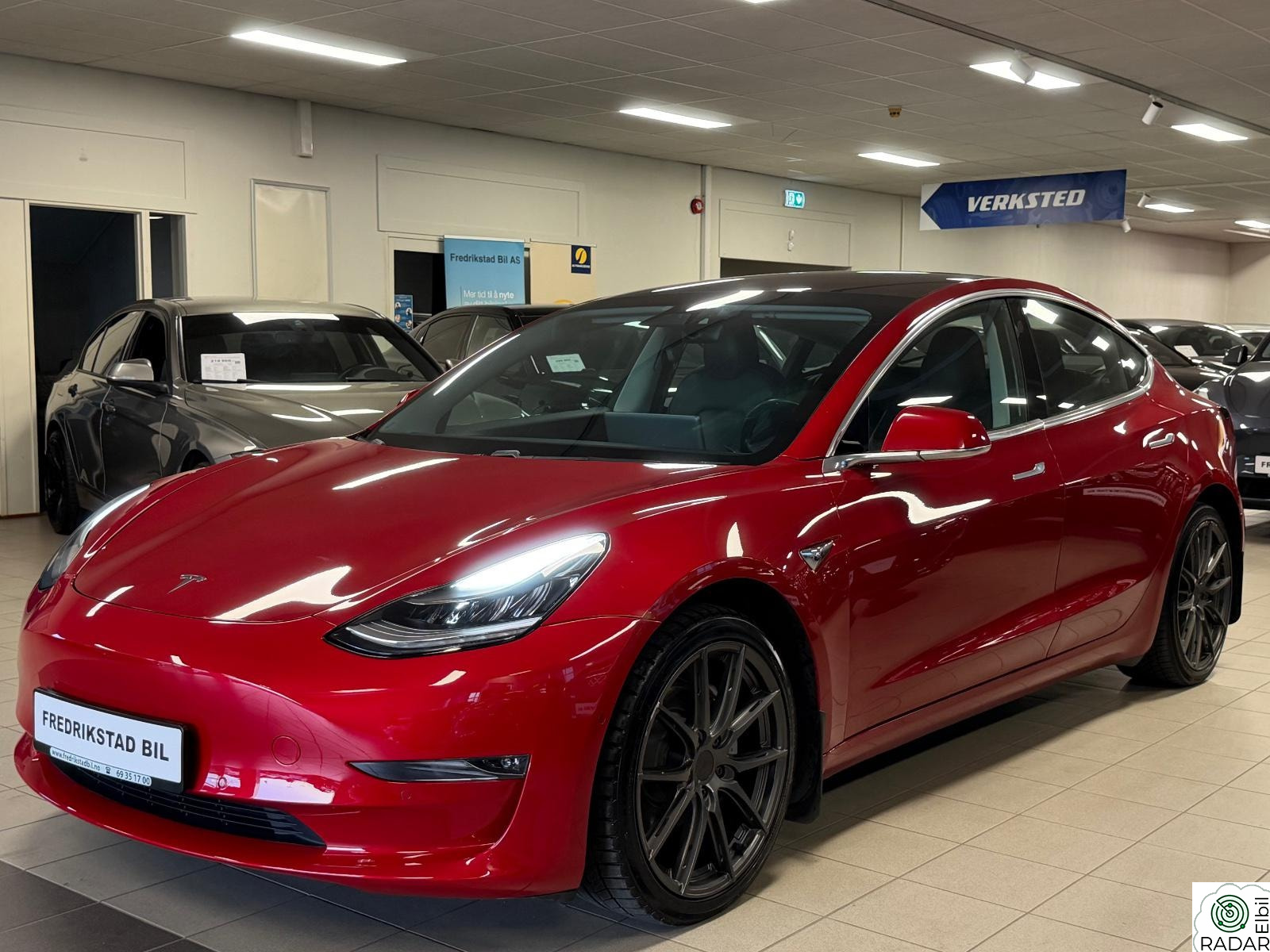 TESLA Model 3 LONG RANGE-4WD-PREMIUM-PANO-APP-ADAPTIV CRUISE-GARANTI