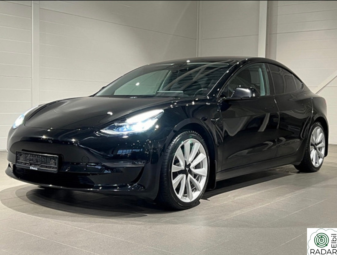 TESLA Model 3 Long Range AWD