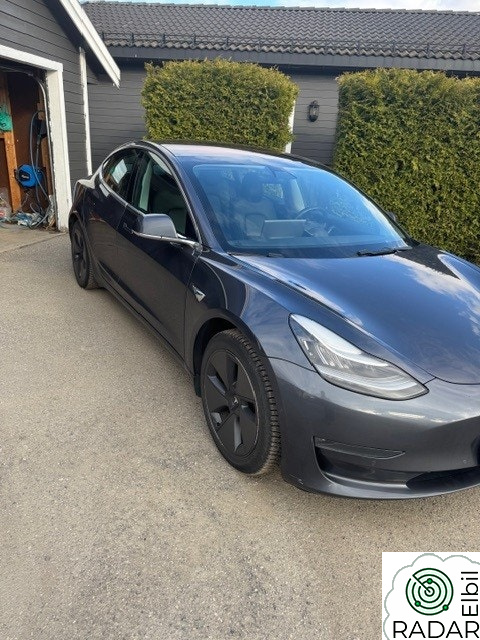 TESLA Model 3 Long Range AWD