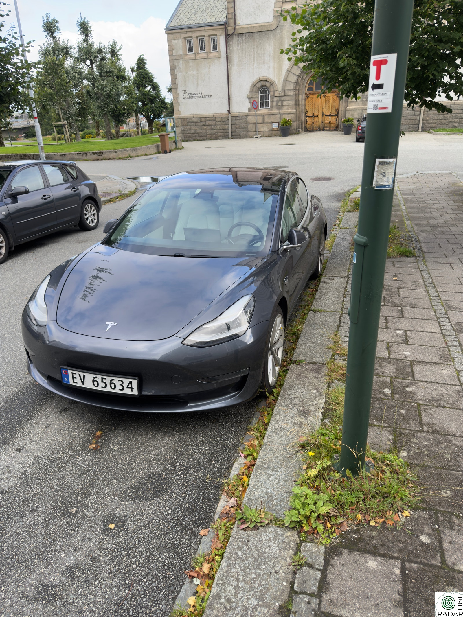 TESLA Model 3 Long Range AWD