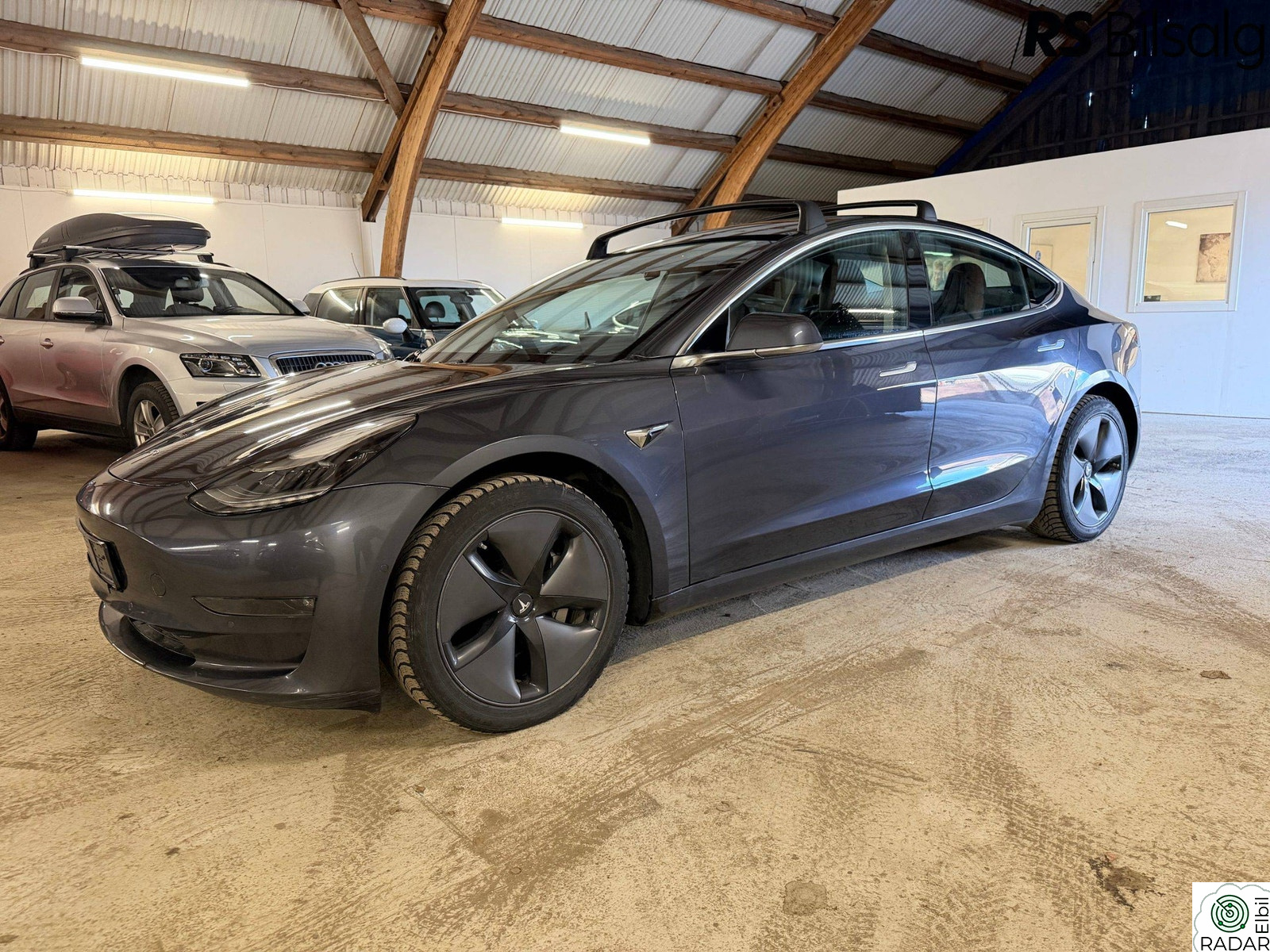 TESLA Model 3 LONG RANGE/AWD/VELHOLDT/TAKSTATIV
