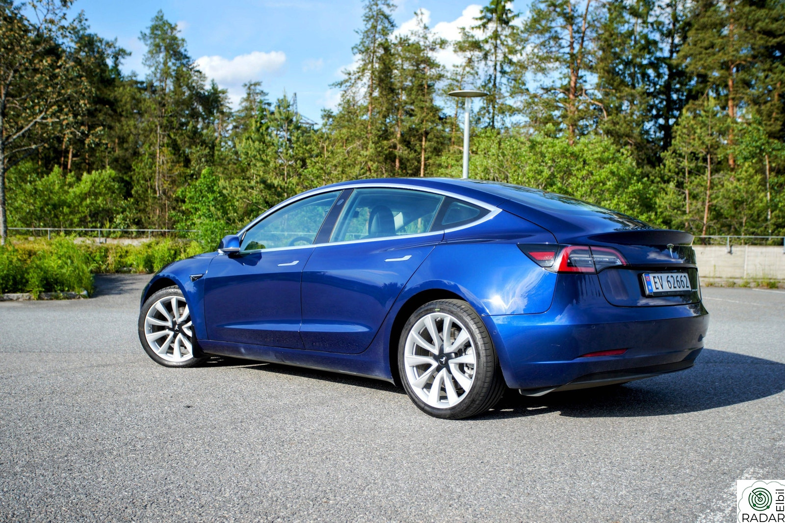 TESLA Model 3 Tesla Model 3 Long Range AWD 2019 - 12 mnd garanti!