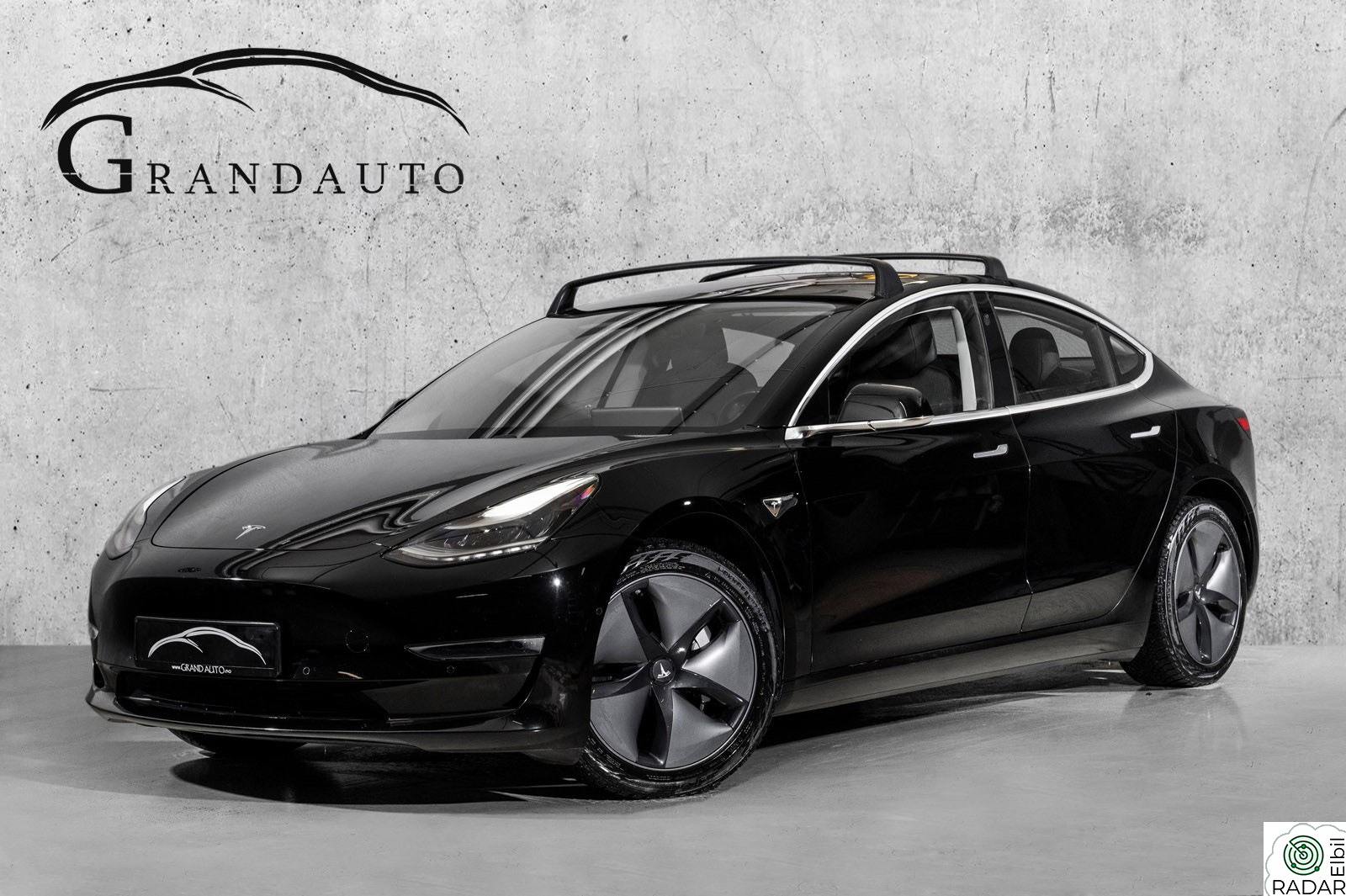 TESLA Model 3 LONG RANGE AWD DUAL MOTOR AUTOPILOT PREMIUM VELHOLDT++