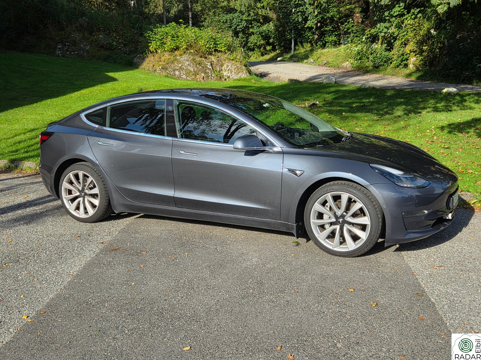 TESLA Model 3 Long Range AWD